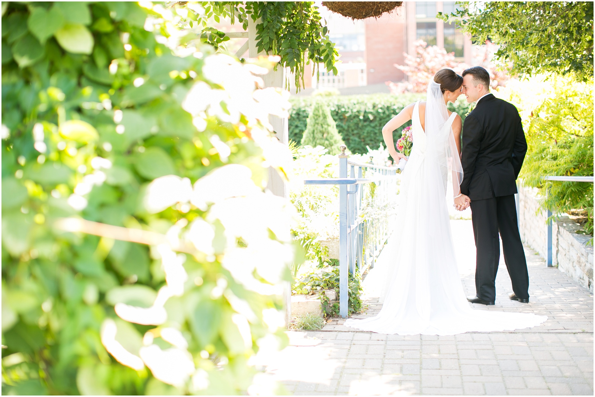 Downtown_Madison_Wisconsin_Rooftop_Fresco_Wedding_0026.jpg