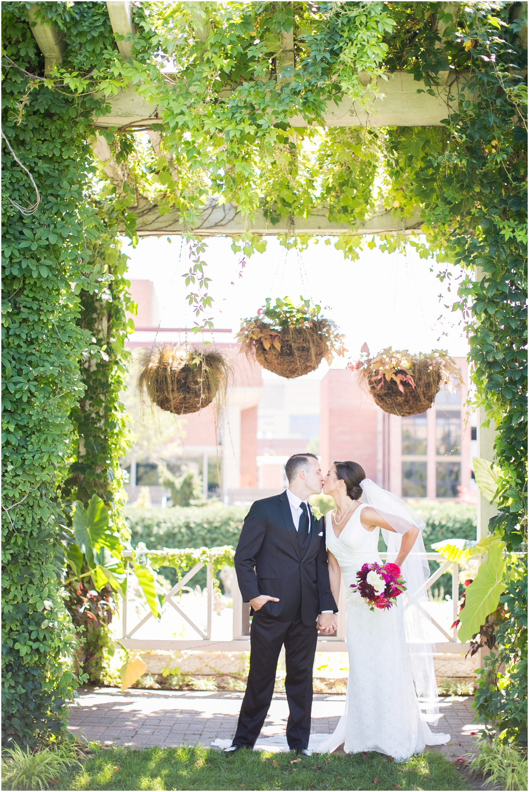 Downtown_Madison_Wisconsin_Rooftop_Fresco_Wedding_0028.jpg