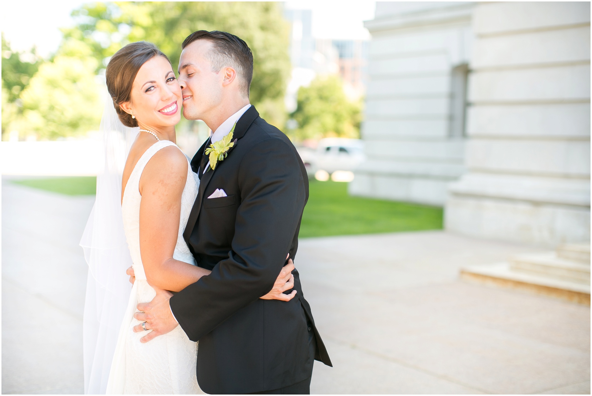 Downtown_Madison_Wisconsin_Rooftop_Fresco_Wedding_0050.jpg