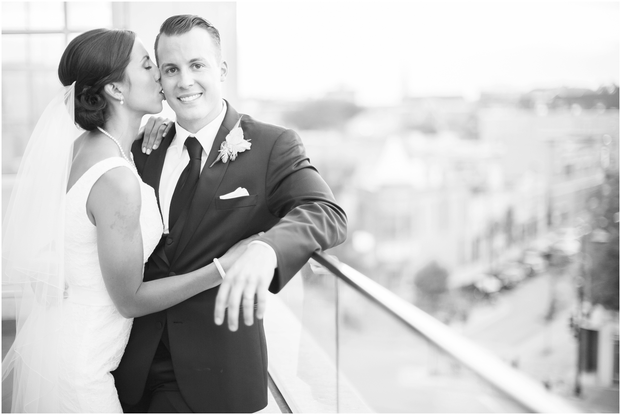 Downtown_Madison_Wisconsin_Rooftop_Fresco_Wedding_0088.jpg