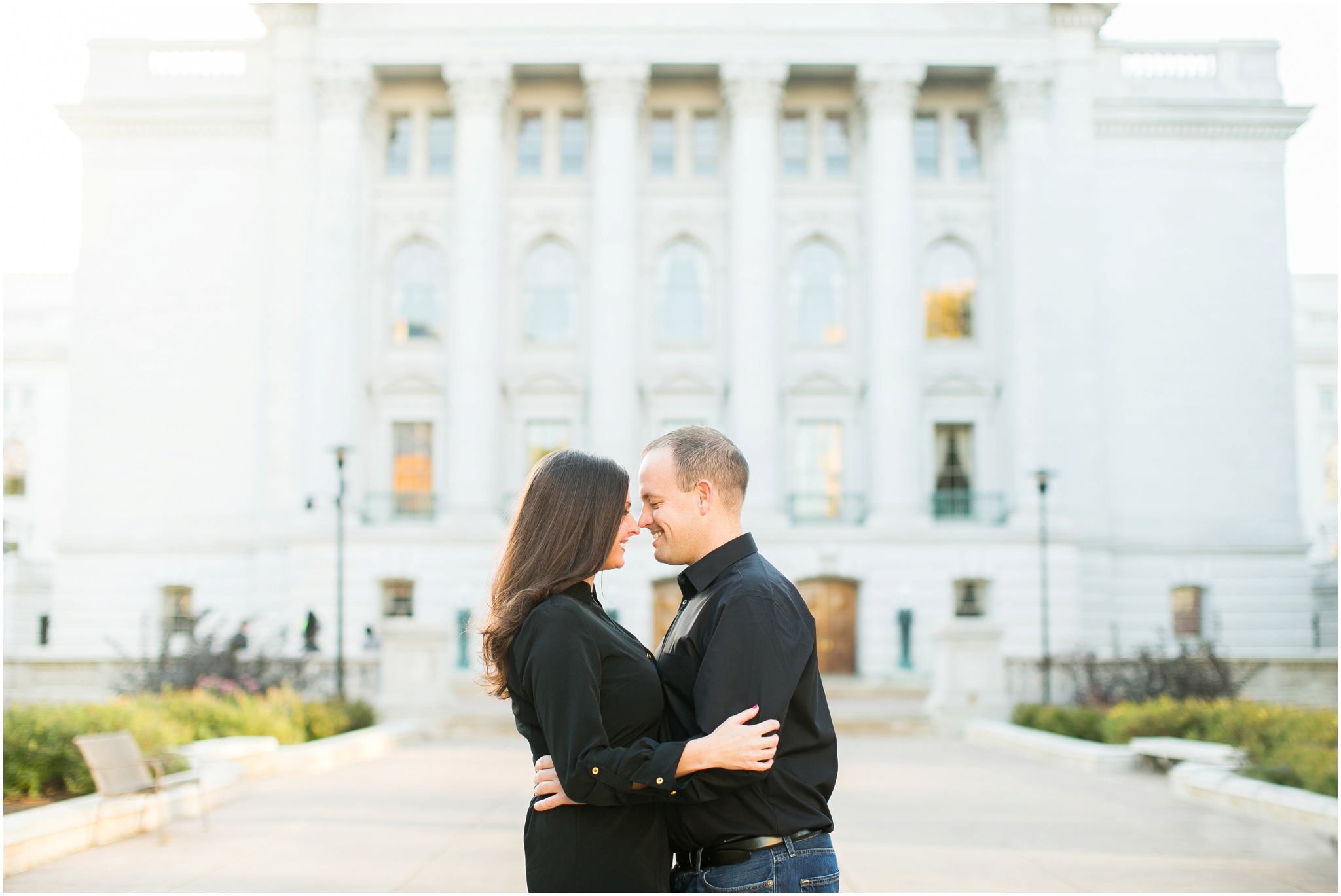 Downtown_Engagement_Session_Madison_Wisconsin_0089.jpg