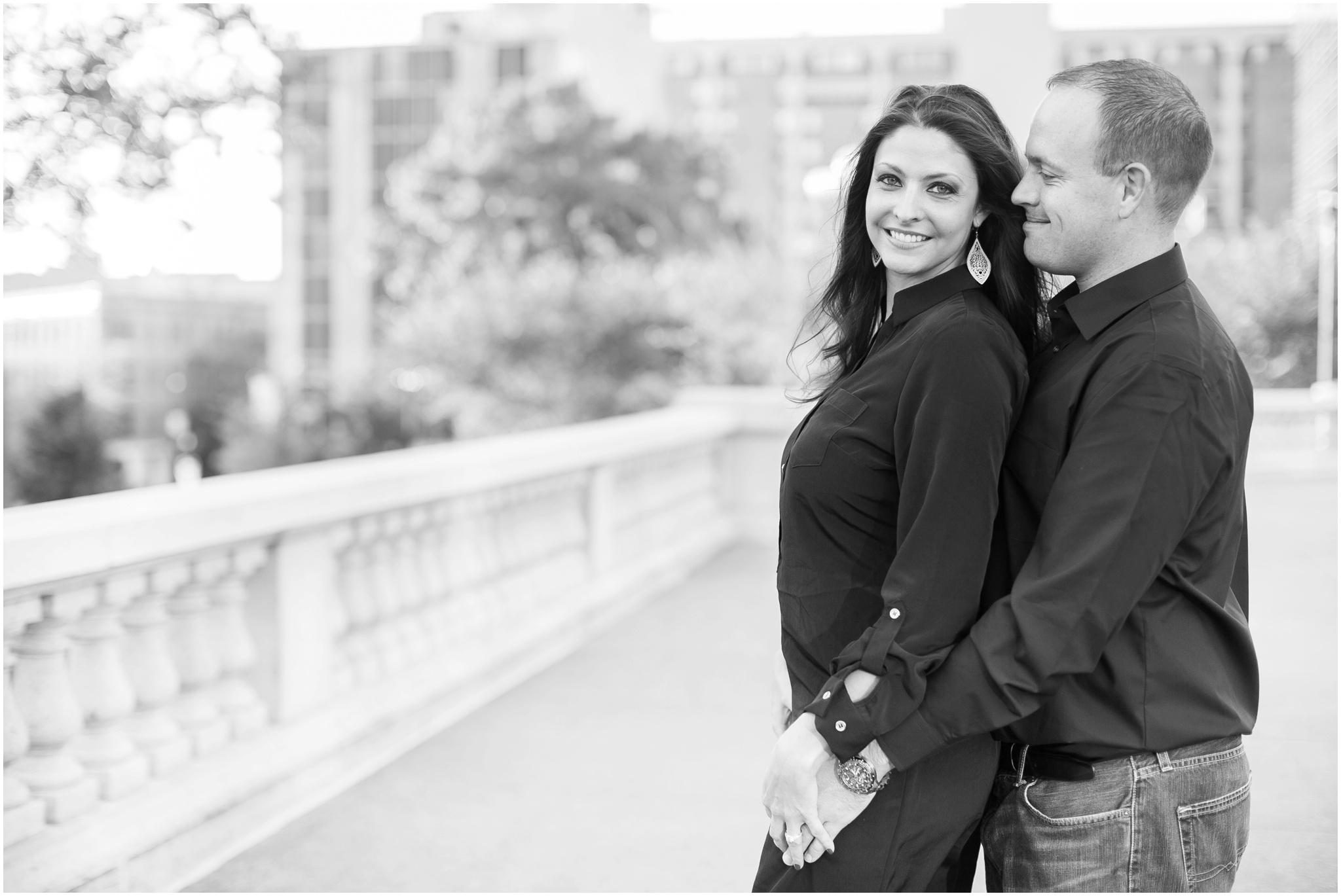 Downtown_Engagement_Session_Madison_Wisconsin_0101.jpg