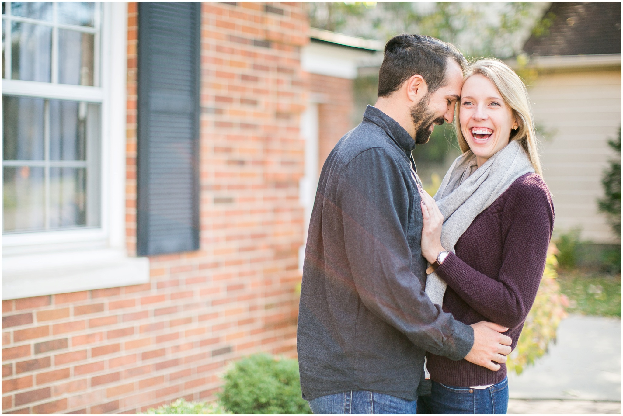 Milwaukee_Wisconsin_Fall_Engagement_Session_0004.jpg