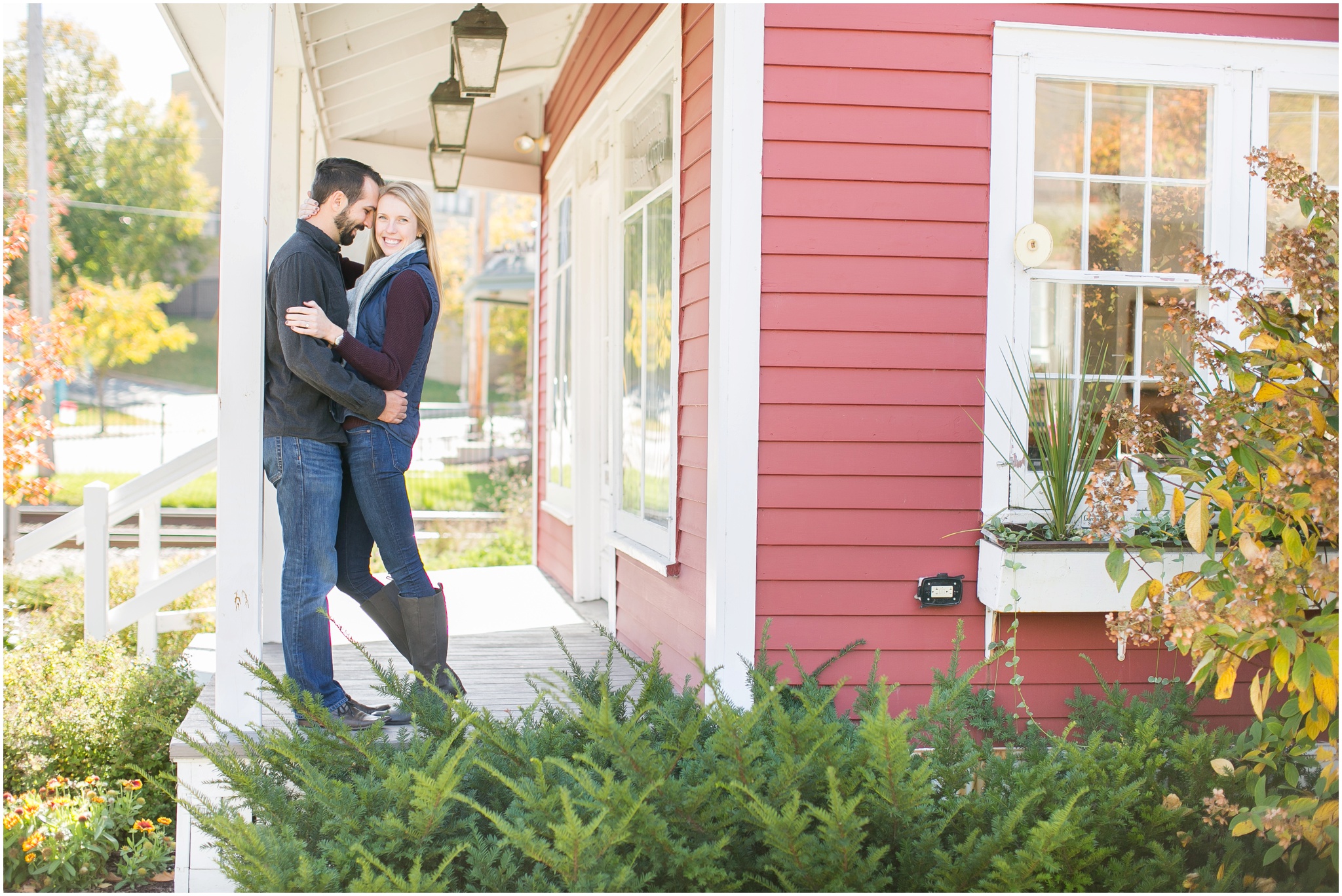 Milwaukee_Wisconsin_Fall_Engagement_Session_0013.jpg