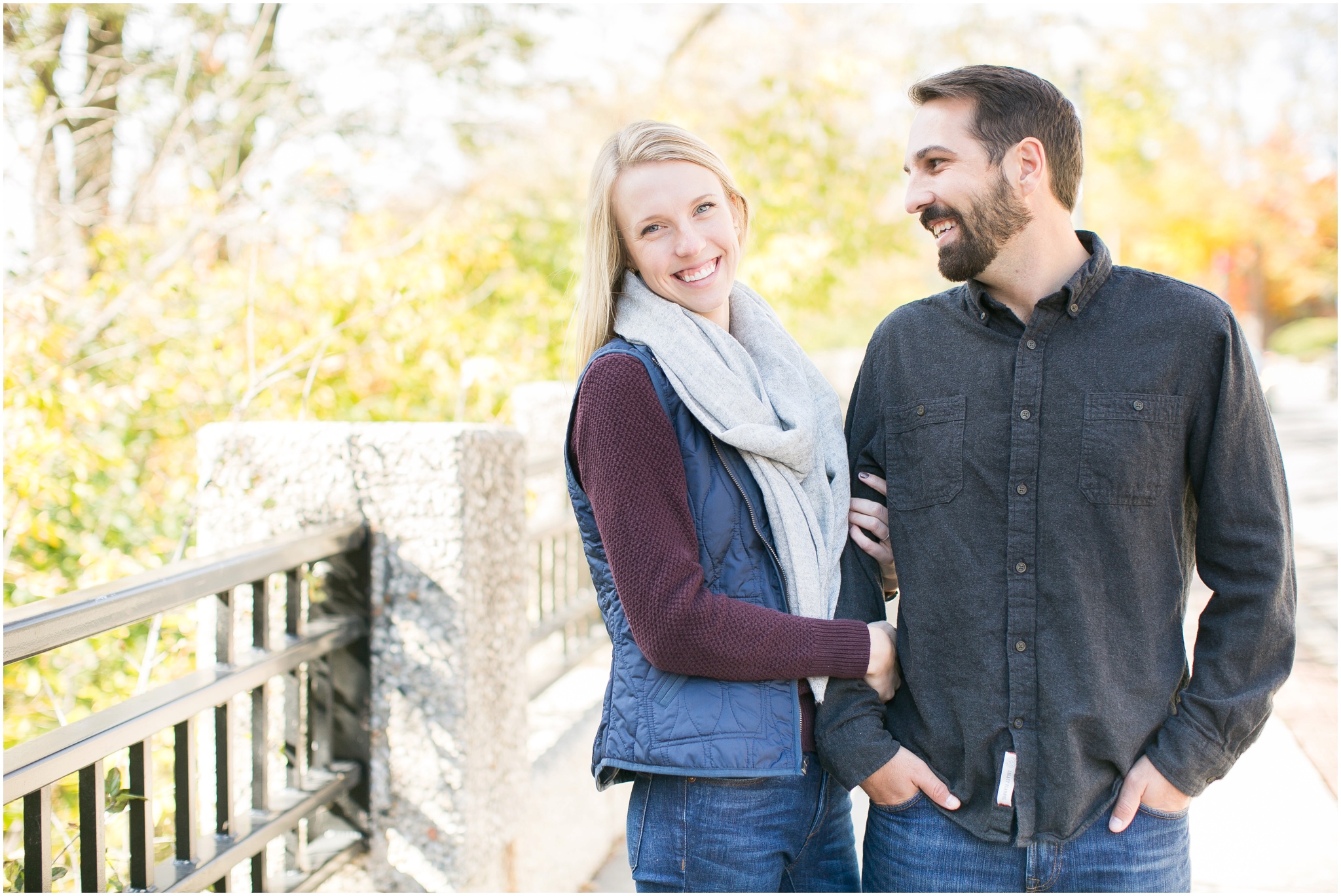 Milwaukee_Wisconsin_Fall_Engagement_Session_0020.jpg