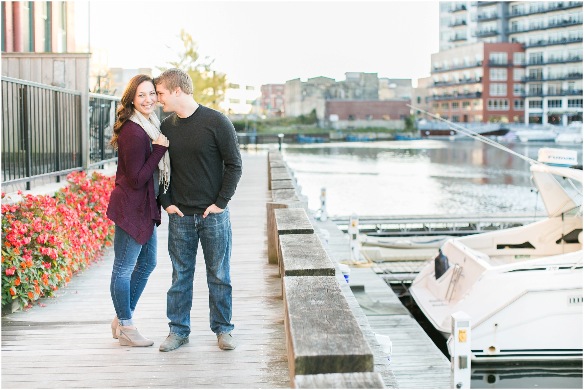 Third_Ward_Milwaukee_Wisconsin_Fall_Engagement_Session_0014.jpg