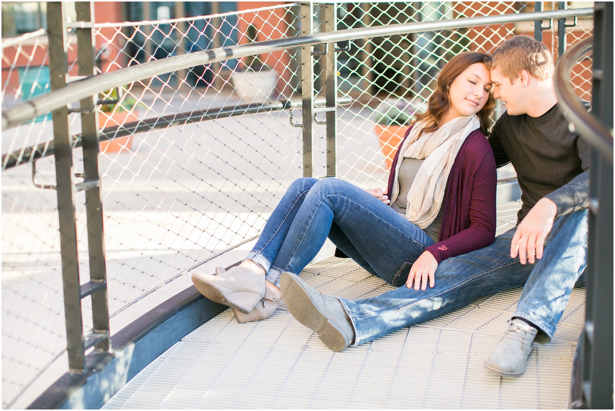 Third_Ward_Milwaukee_Wisconsin_Fall_Engagement_Session_0020.jpg