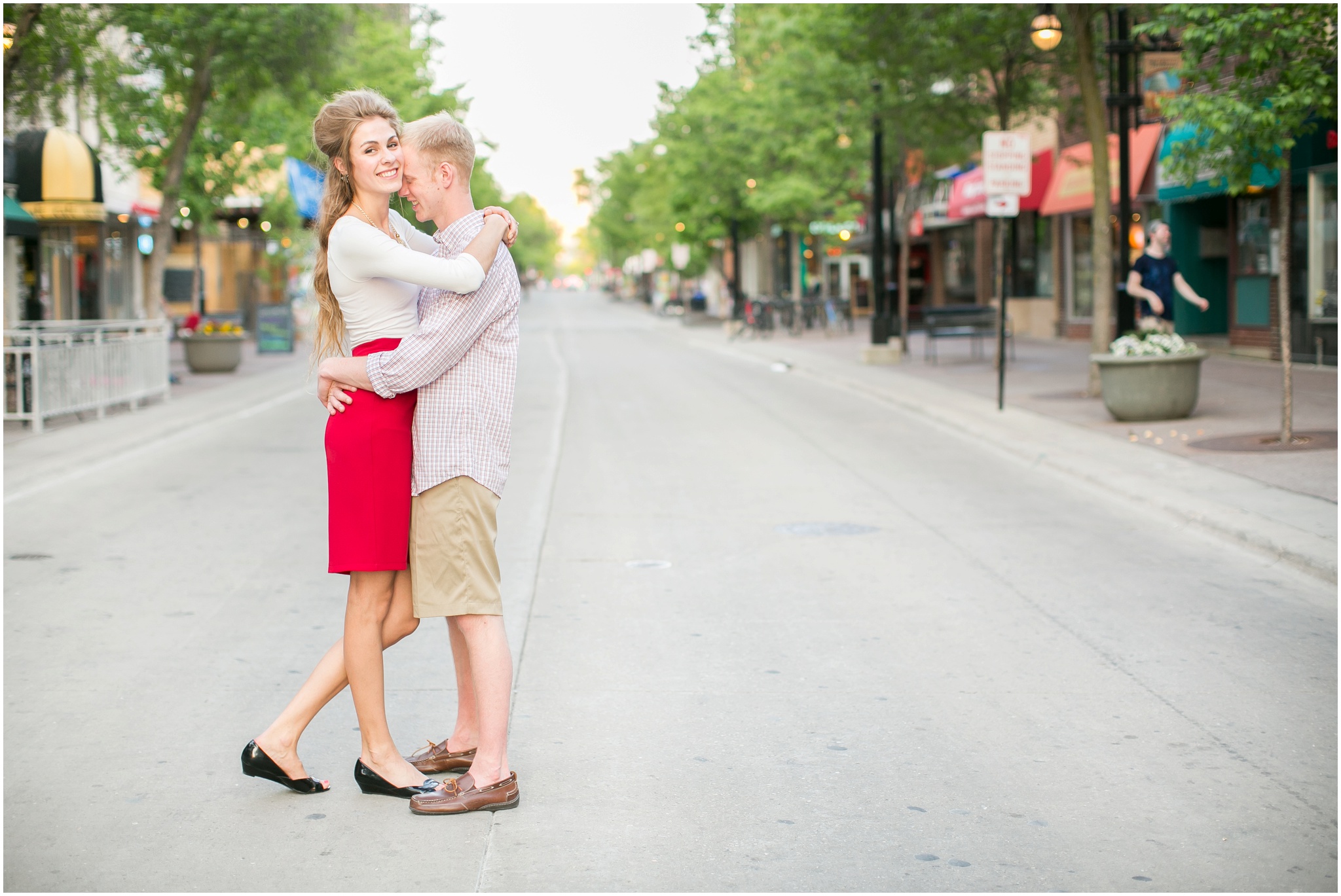 Downtown_Madison_Wisconsin_Engagement_Session_0287.jpg