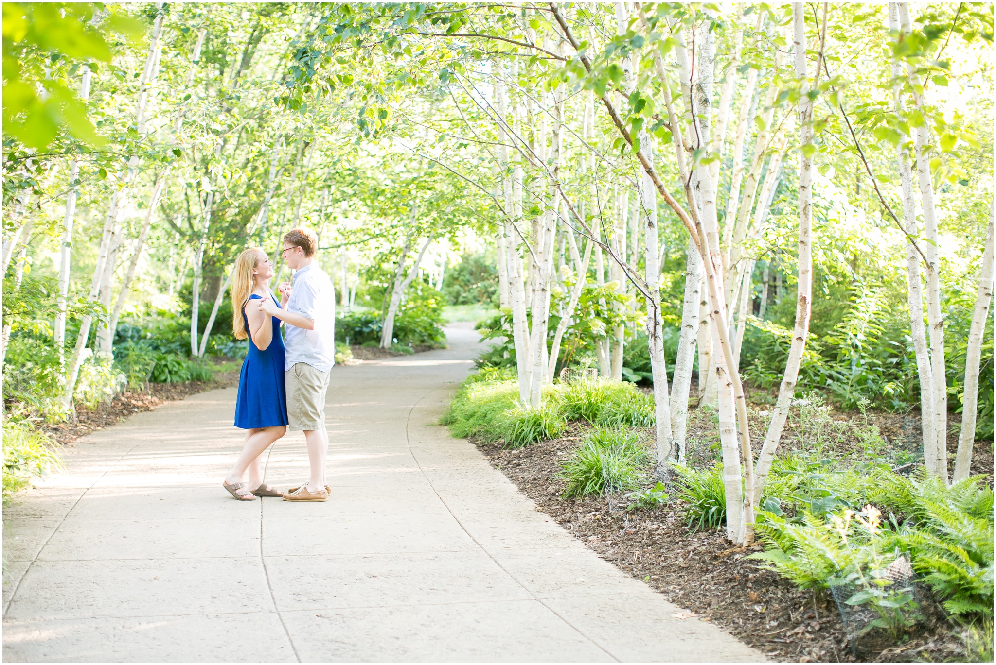 Olbrich_Botanical_Gardens_Madison_Wisconsin_Engagement_Session_0800.jpg