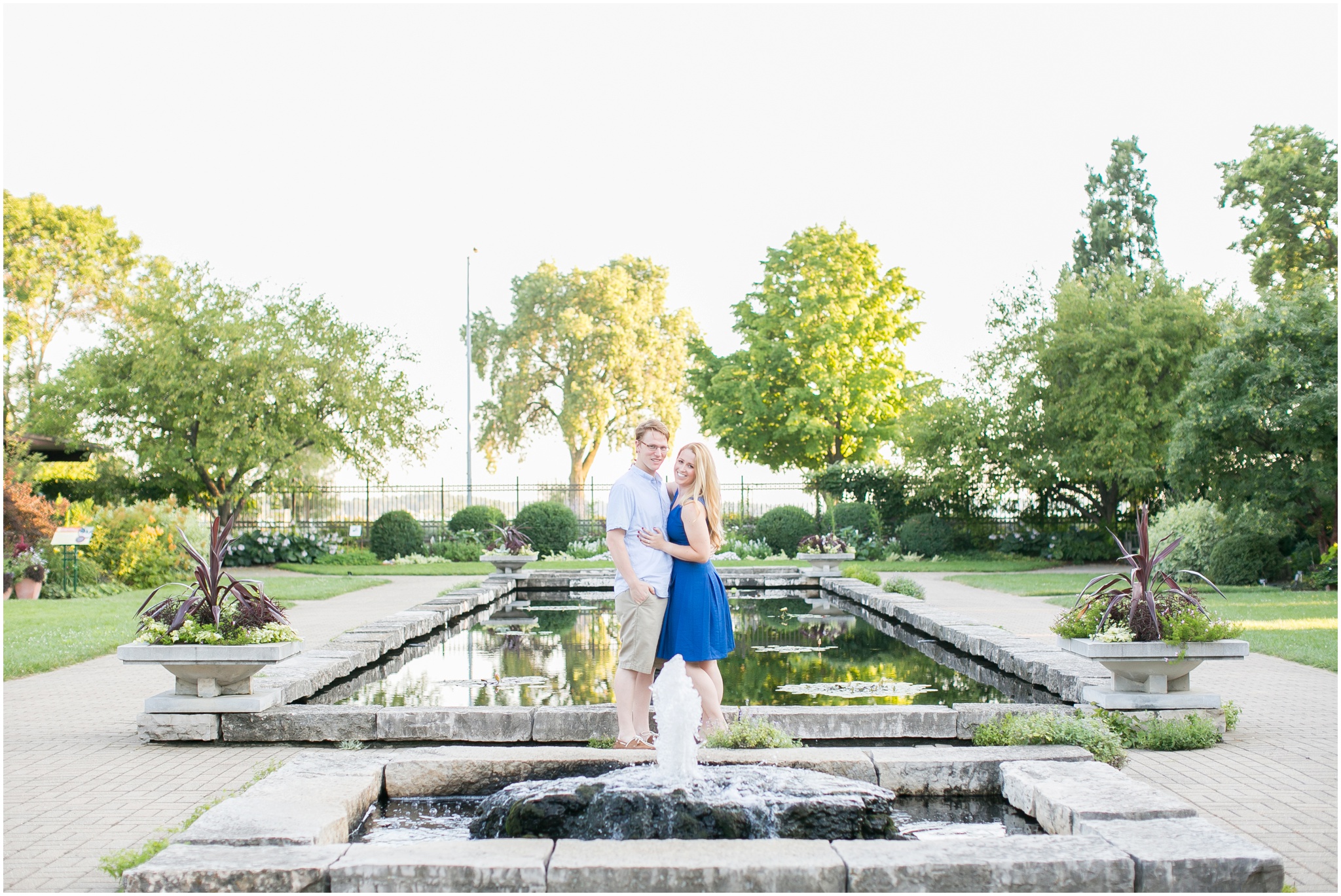 Olbrich_Botanical_Gardens_Madison_Wisconsin_Engagement_Session_0807.jpg