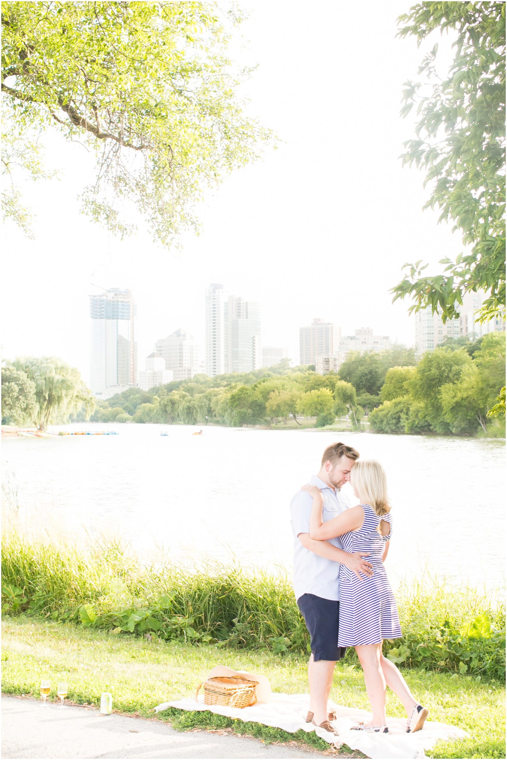 Madison_Wisconsin_Wedding_Photographers_Milwaukee_Engagement_Session_0942.jpg