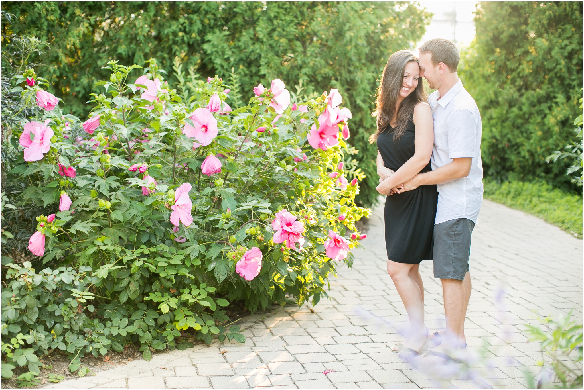 Olbrich_Botanical_Gardens_Madison_Wisconsin_Engagement_Session_0820.jpg