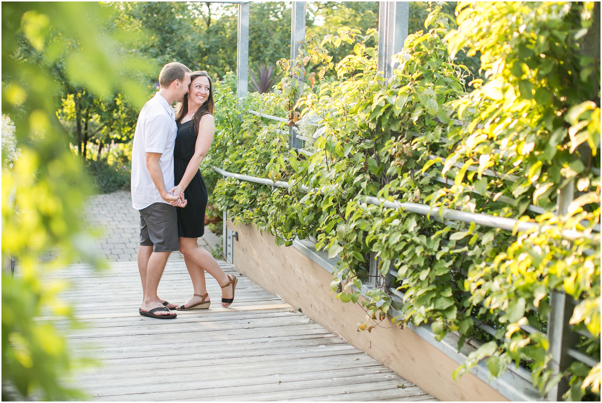 Olbrich_Botanical_Gardens_Madison_Wisconsin_Engagement_Session_0822.jpg