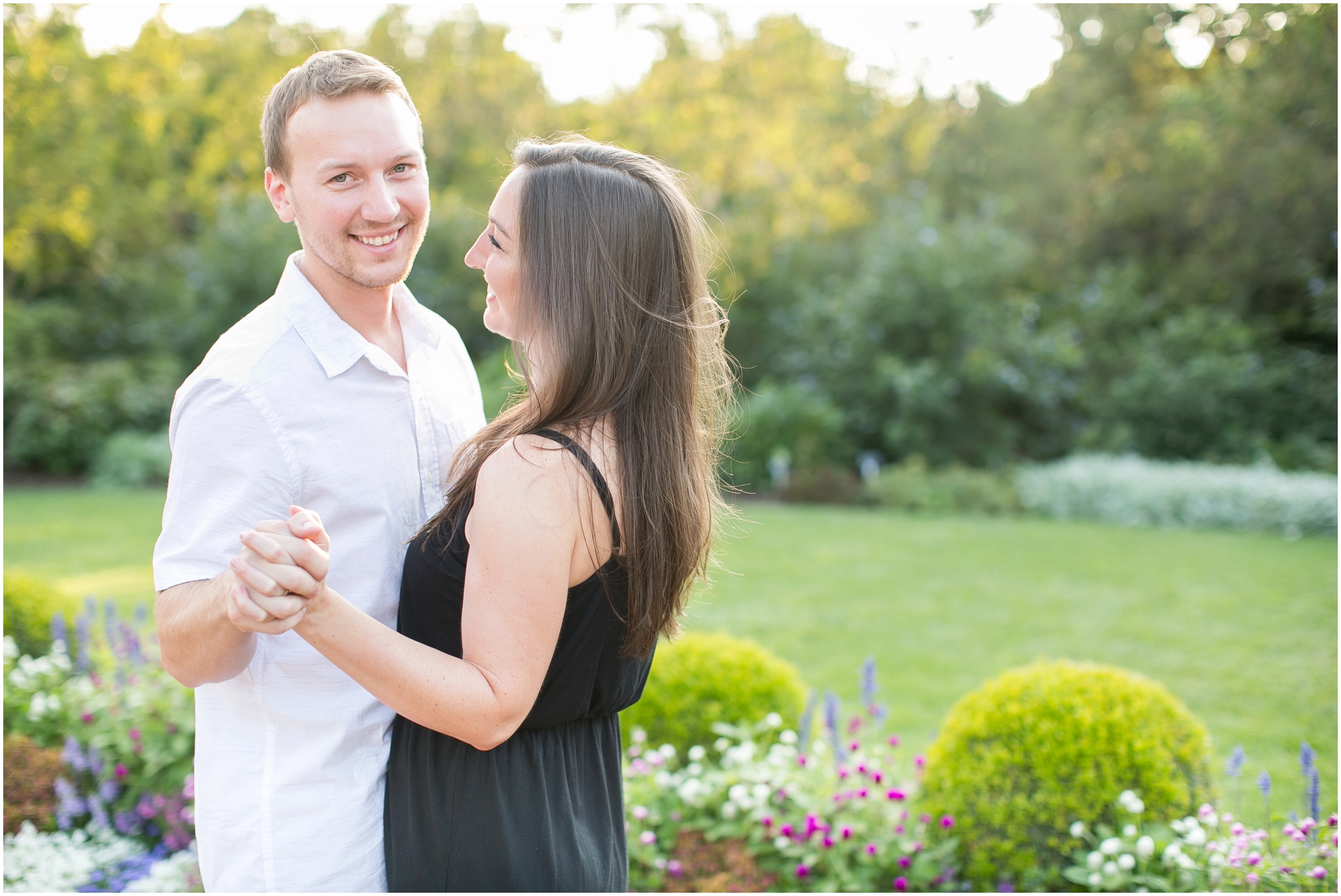 Olbrich_Botanical_Gardens_Madison_Wisconsin_Engagement_Session_0823.jpg