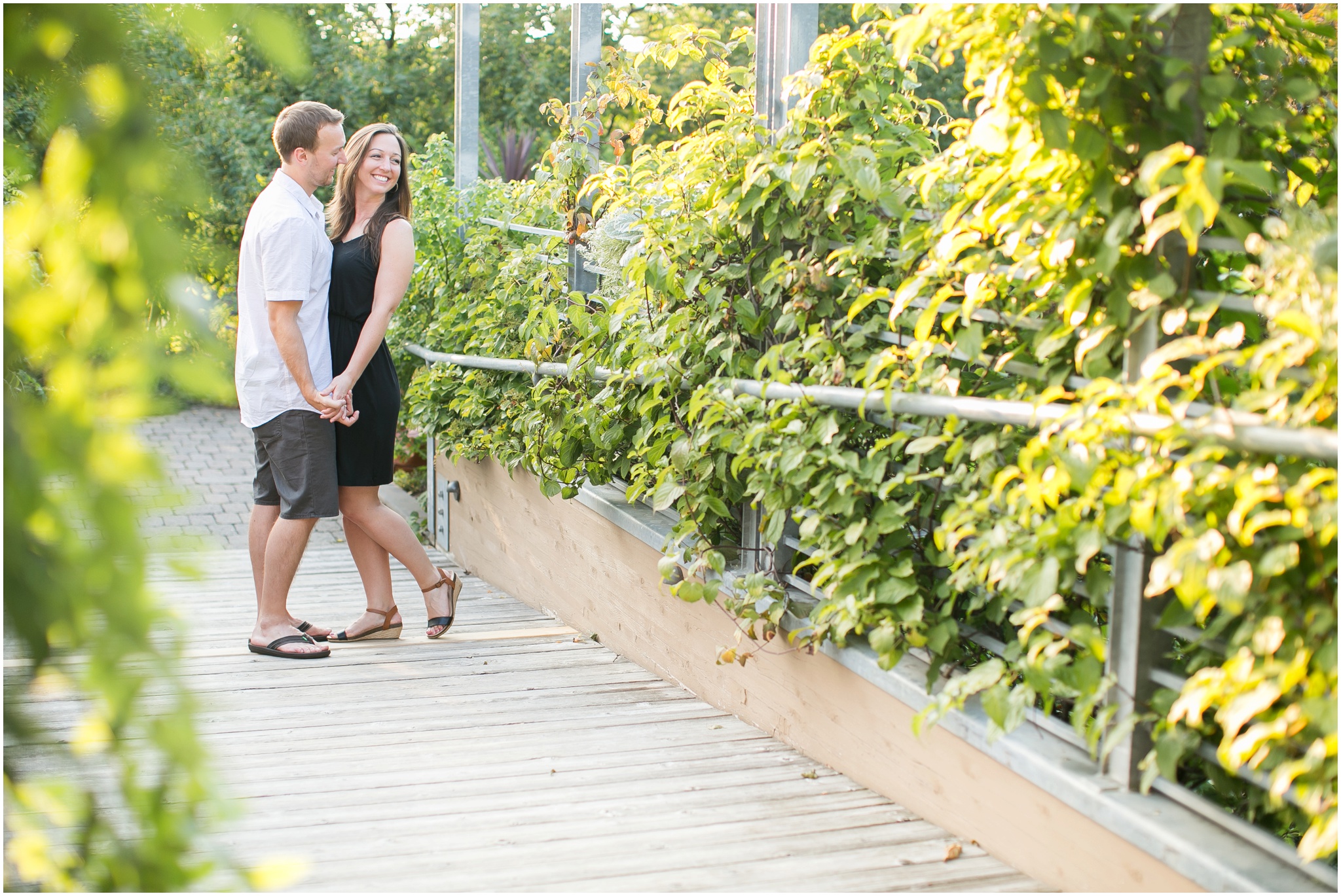 Olbrich_Botanical_Gardens_Madison_Wisconsin_Engagement_Session_0824.jpg