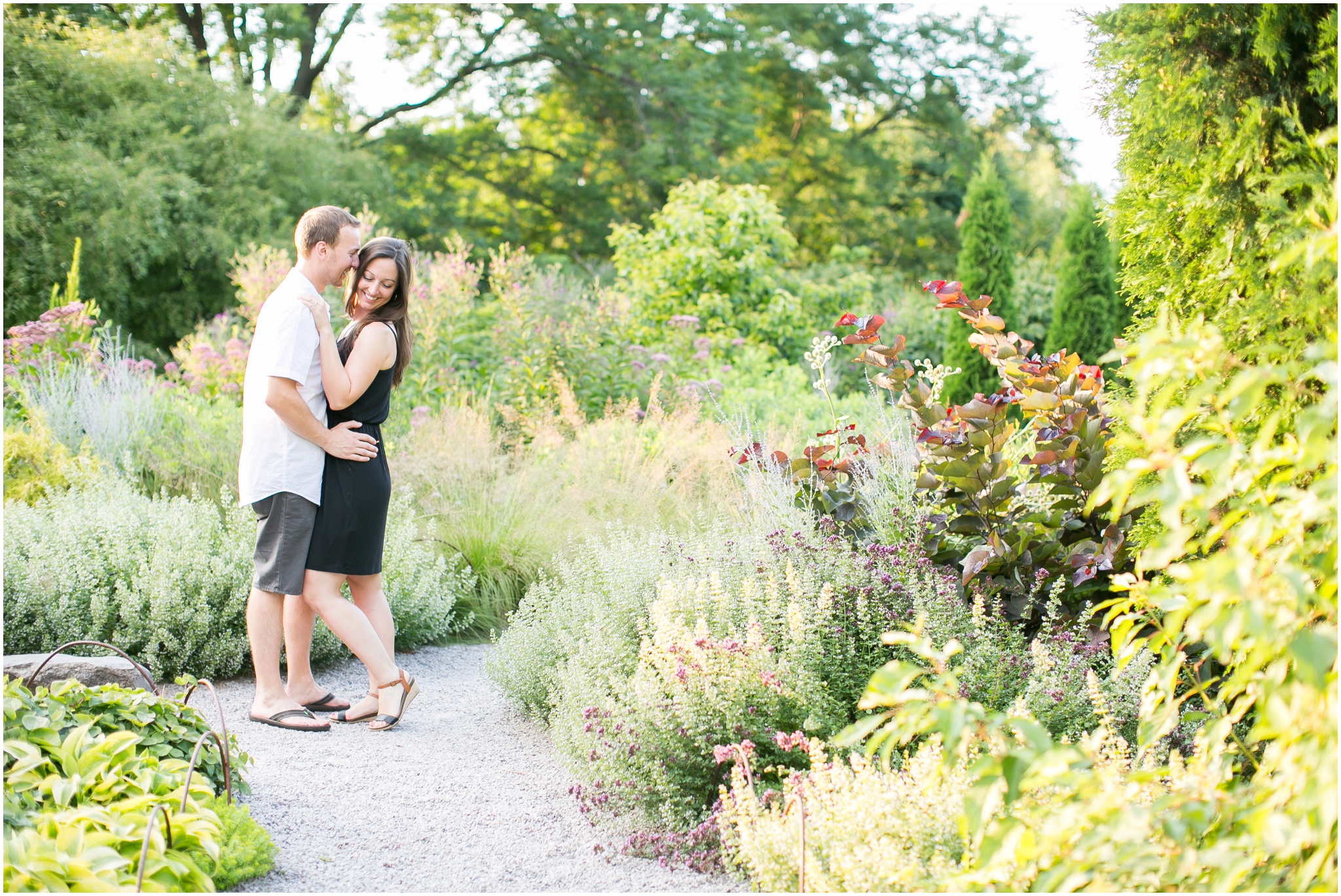 Olbrich_Botanical_Gardens_Madison_Wisconsin_Engagement_Session_0825.jpg