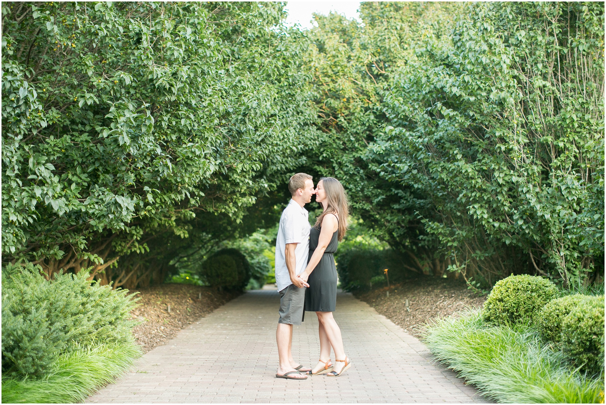 Olbrich_Botanical_Gardens_Madison_Wisconsin_Engagement_Session_0833.jpg