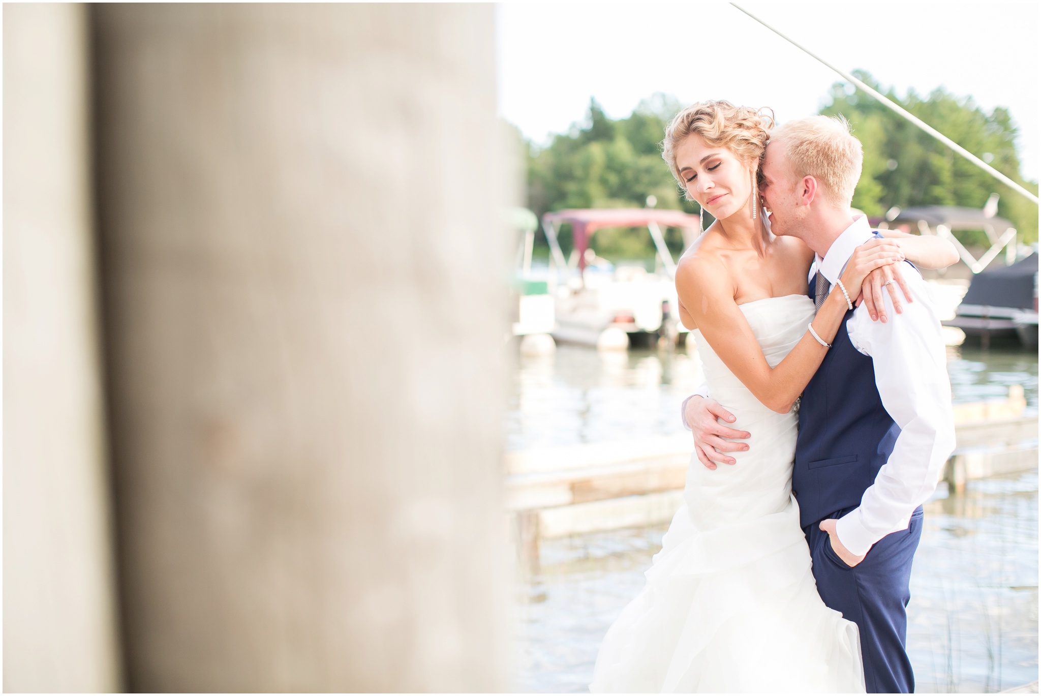 Olbrich_Botanical_Gardens_Madison_Wisconsin_Engagement_Session_0909.jpg