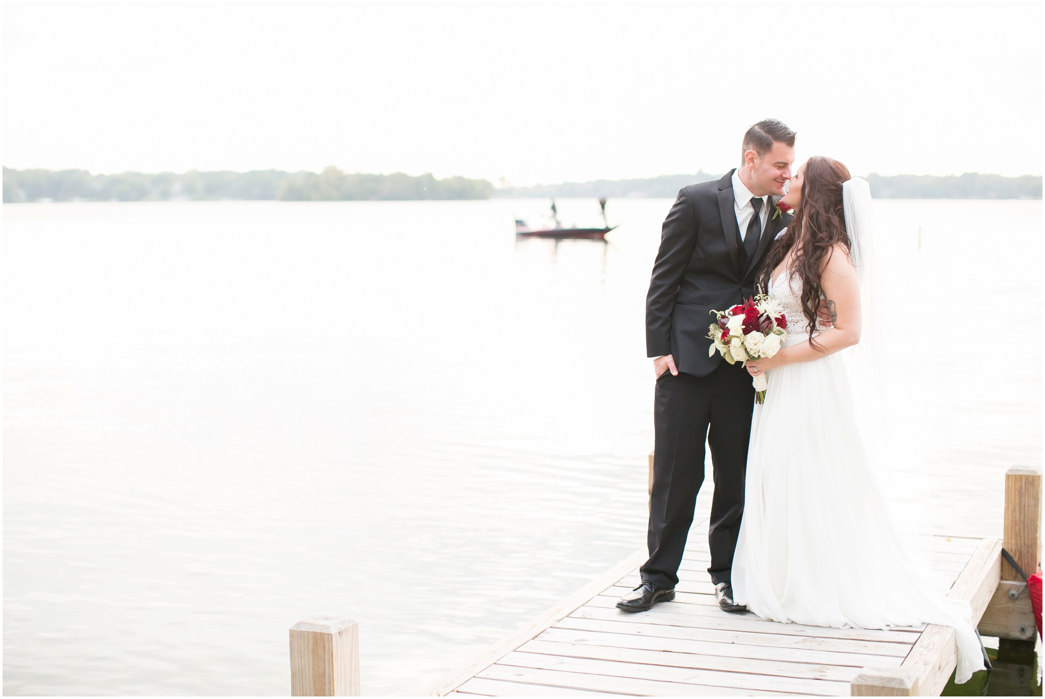 Madison_Wisconsin_Wedding_Photographers_Seven_Seas_Seafood_Steak_Wedding_1466.jpg