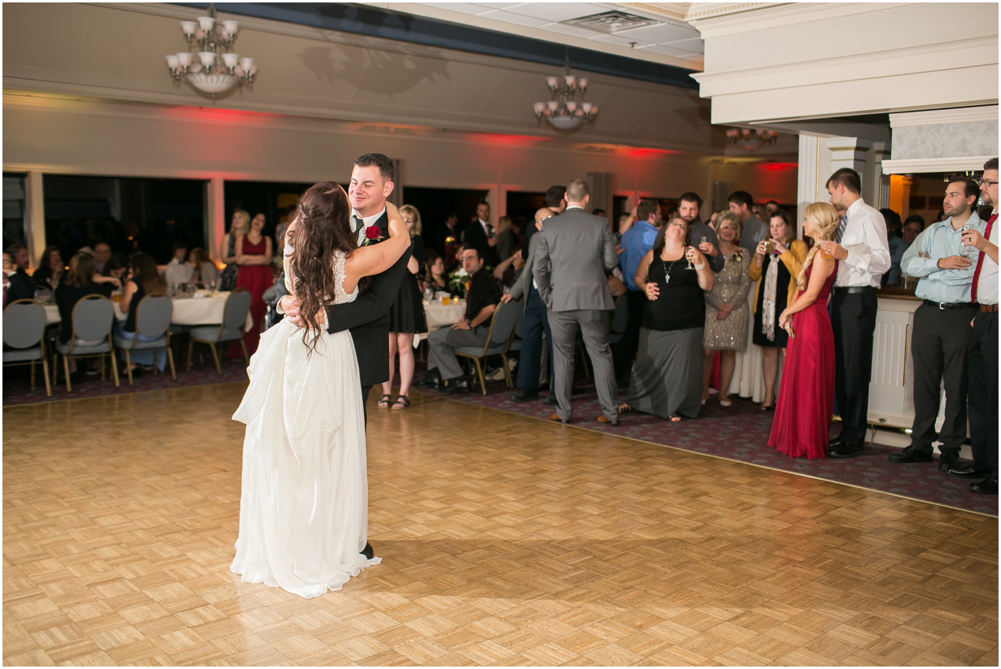 Madison_Wisconsin_Wedding_Photographers_Seven_Seas_Seafood_Steak_Wedding_1474.jpg