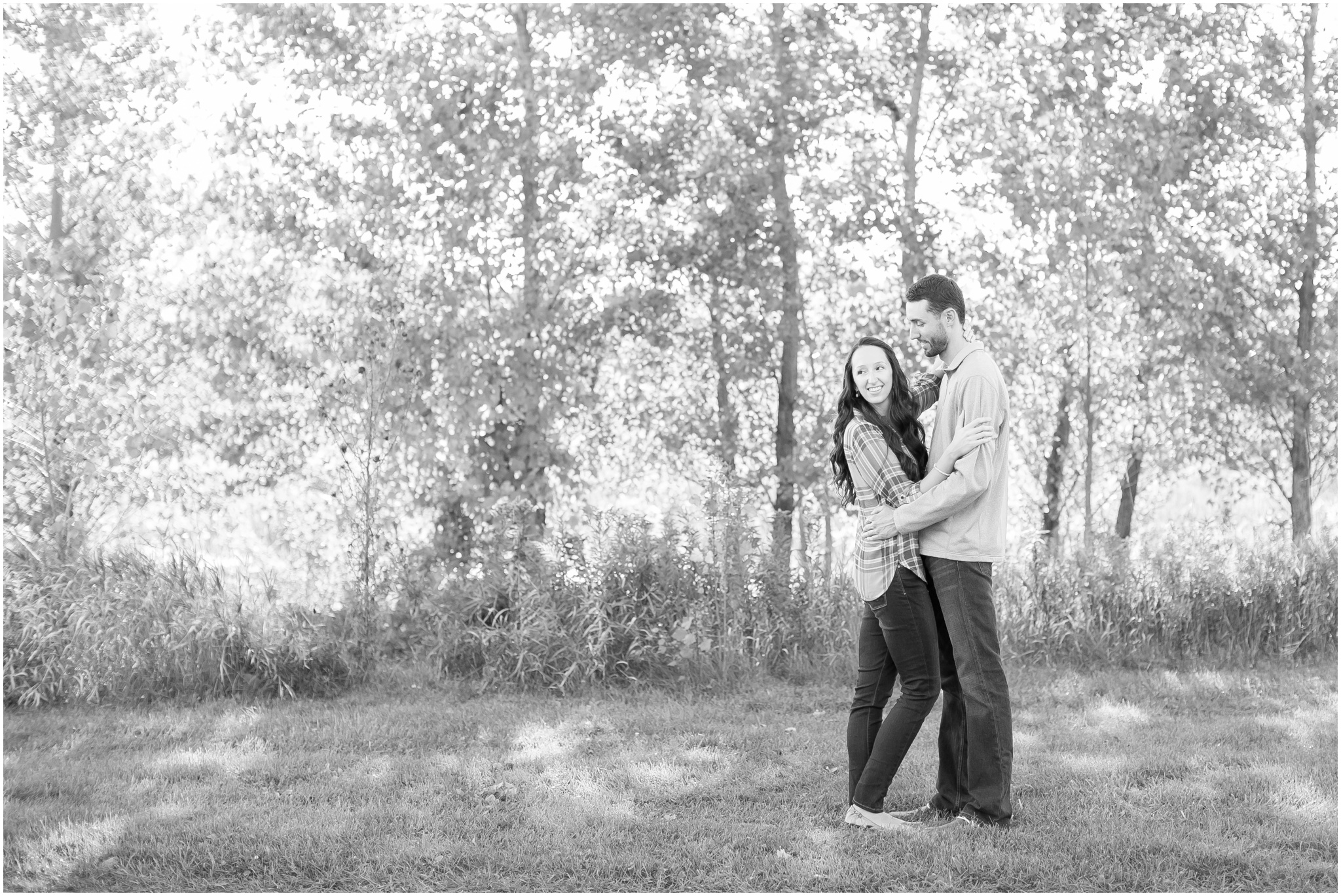 Appleton_Wisconsin_Memorial_Park_Engagement_Session_1539.jpg