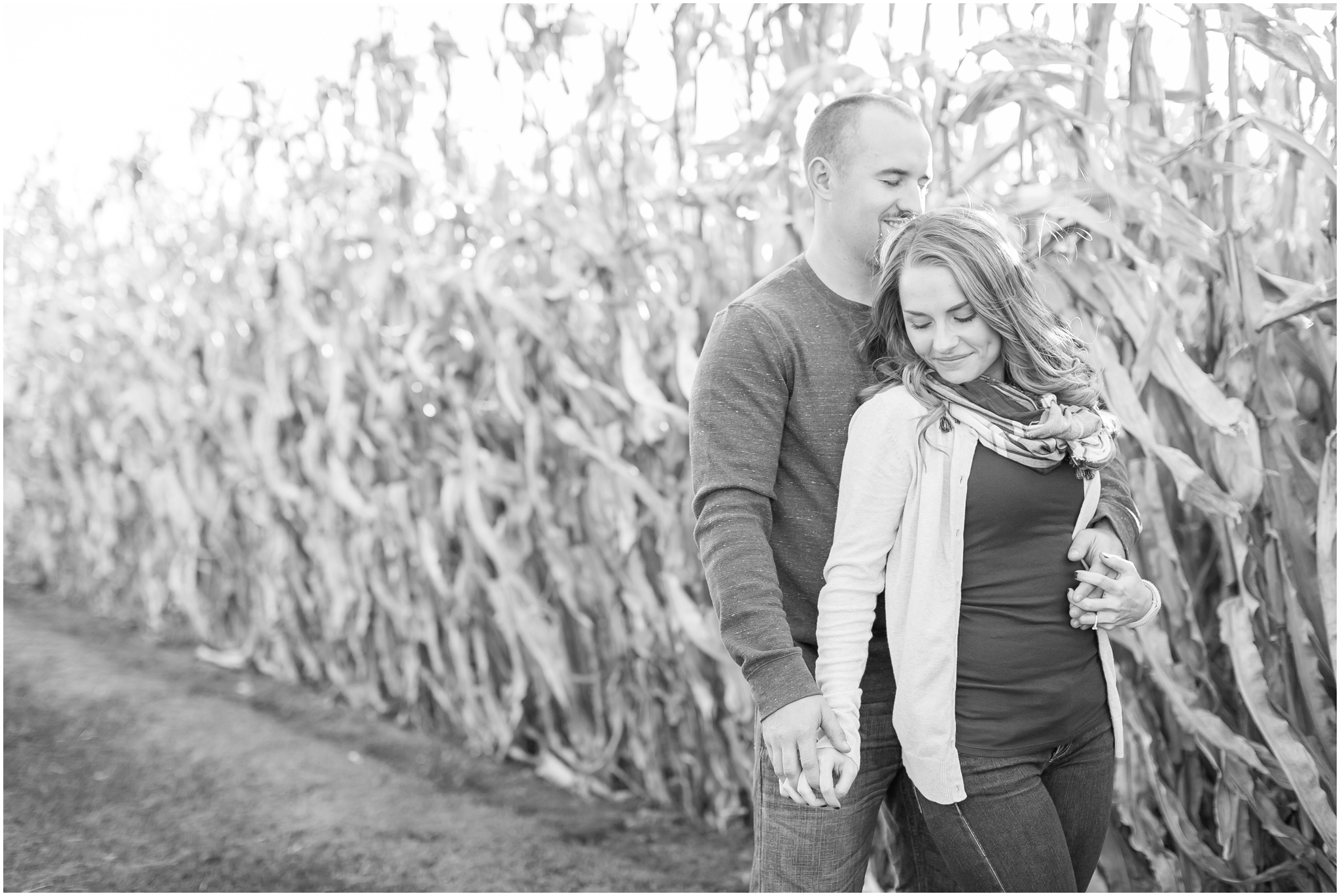 Madison_Wisconsin_Wedding_Photographers_Country_Fall_Engagement_Session_1866.jpg