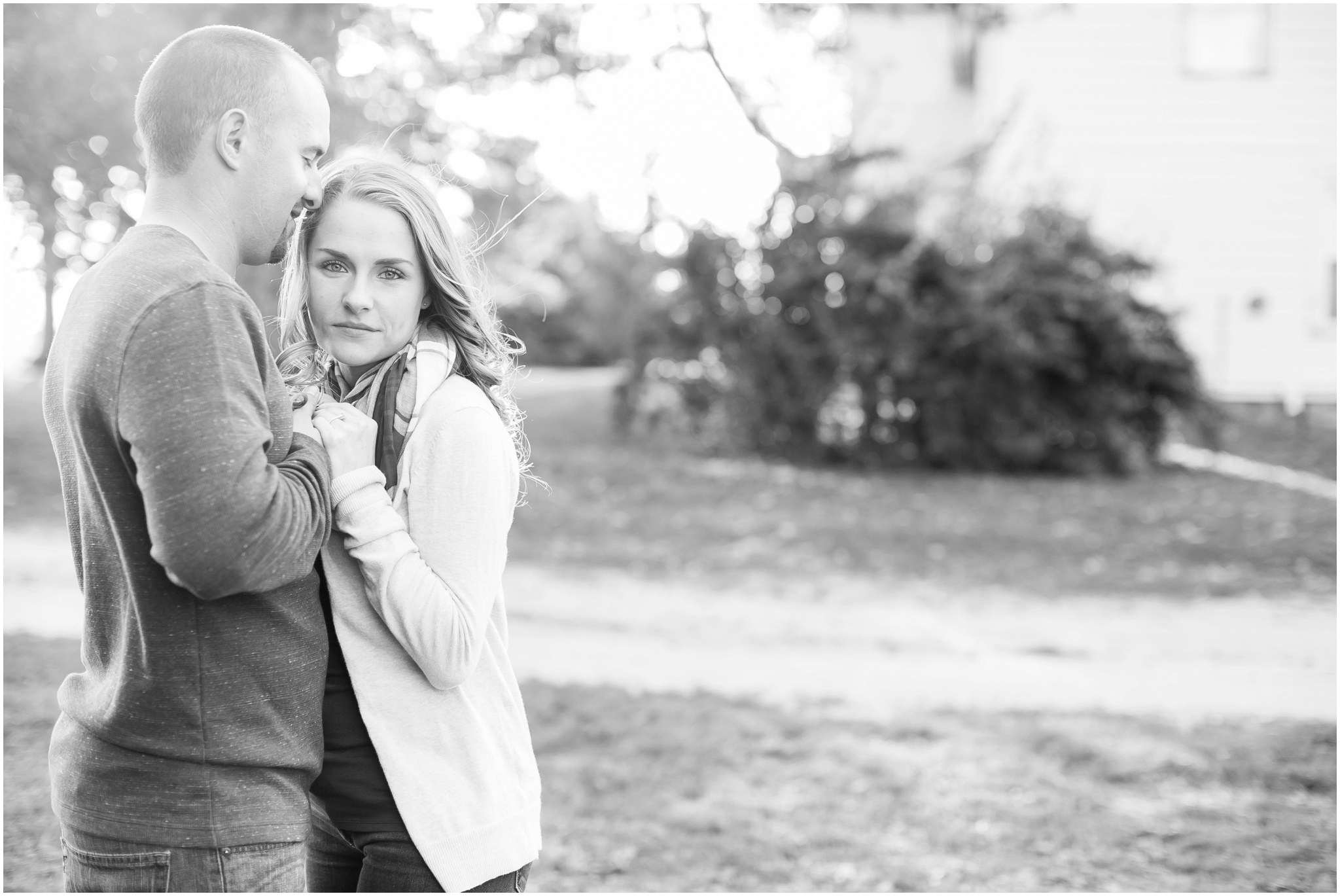 Madison_Wisconsin_Wedding_Photographers_Country_Fall_Engagement_Session_1871.jpg