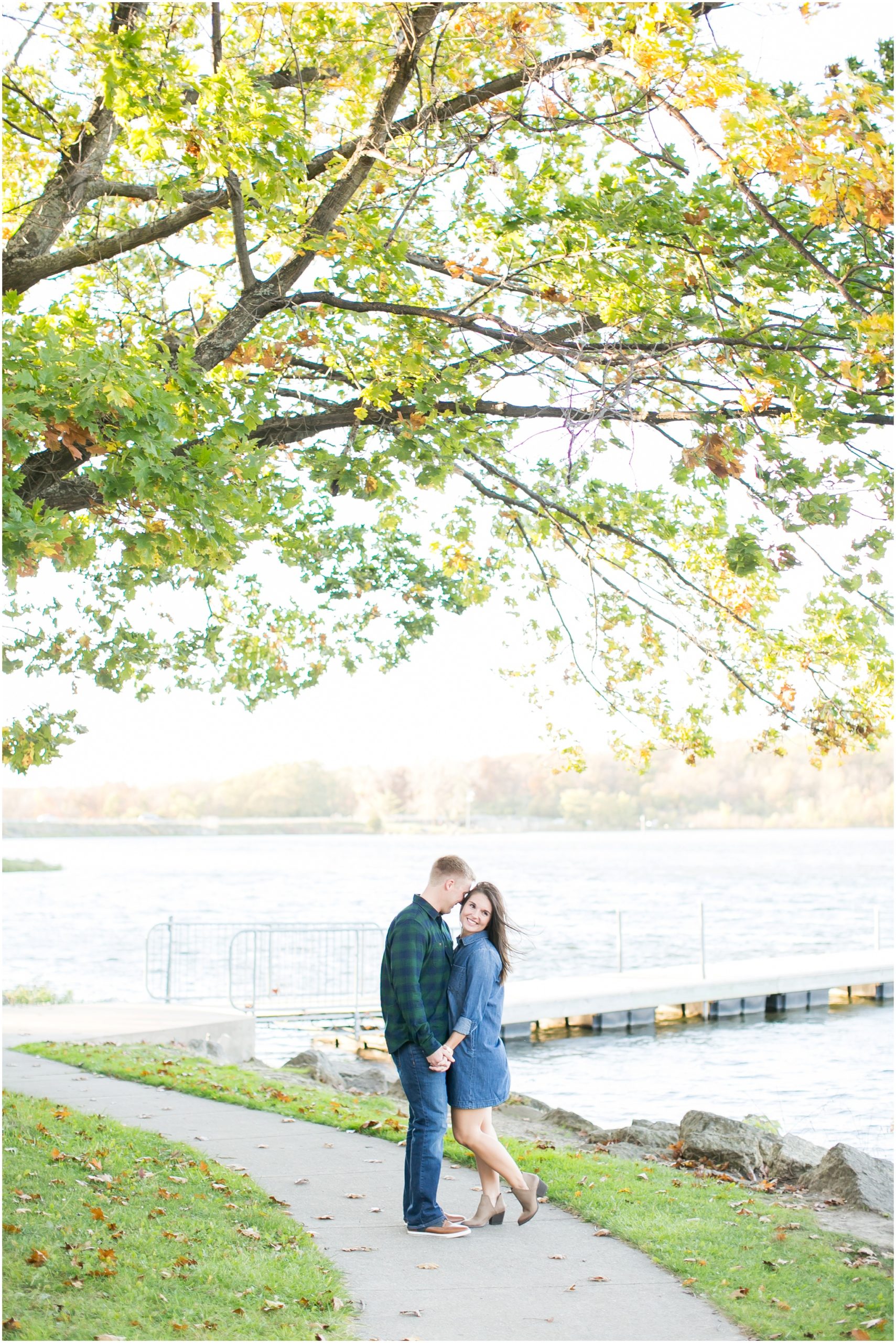 Madison_Wisconsin_Wedding_Photographers_Rockcut_Engagement_Session_2097.jpg