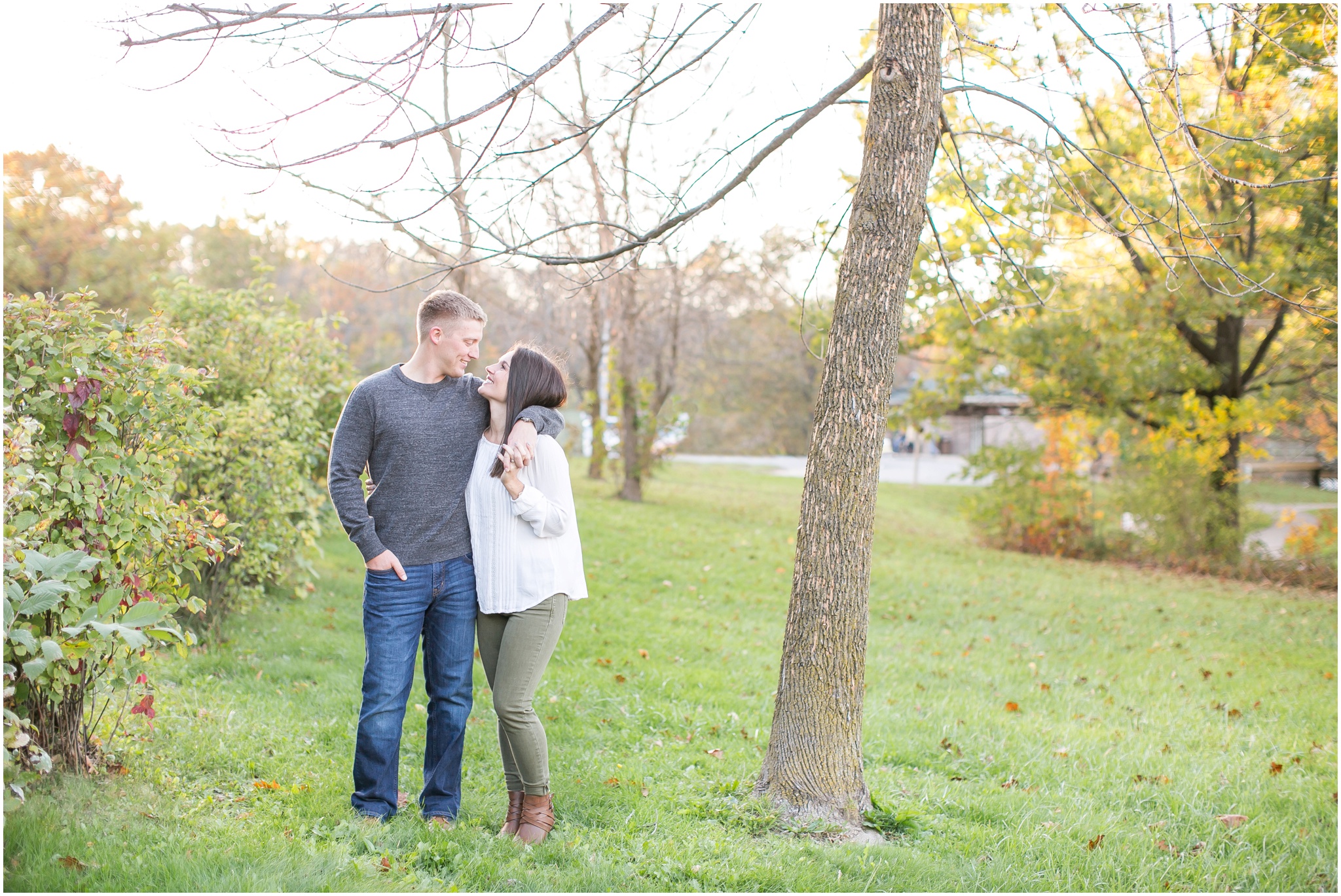 Madison_Wisconsin_Wedding_Photographers_Rockcut_Engagement_Session_2099.jpg