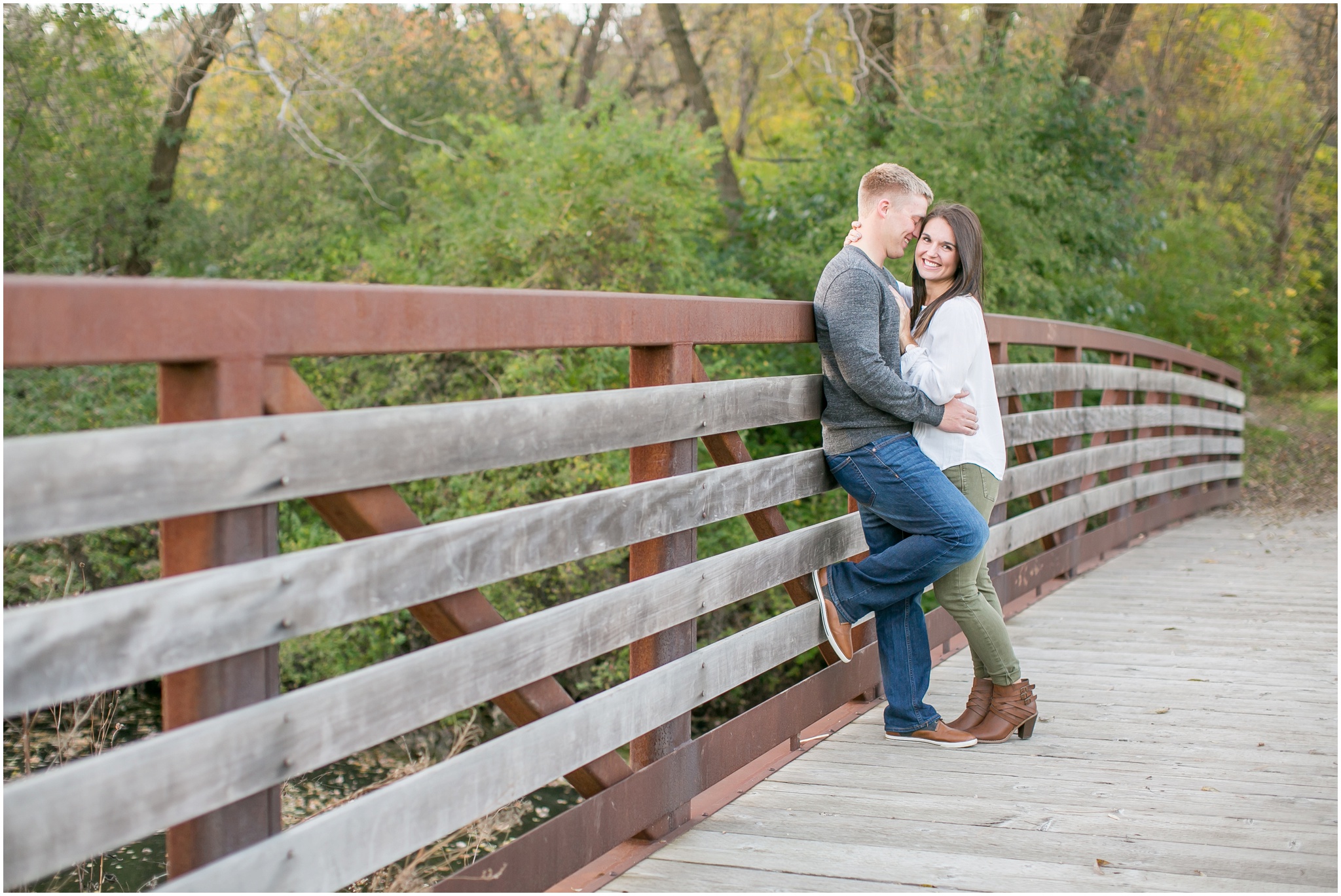 Madison_Wisconsin_Wedding_Photographers_Rockcut_Engagement_Session_2116.jpg