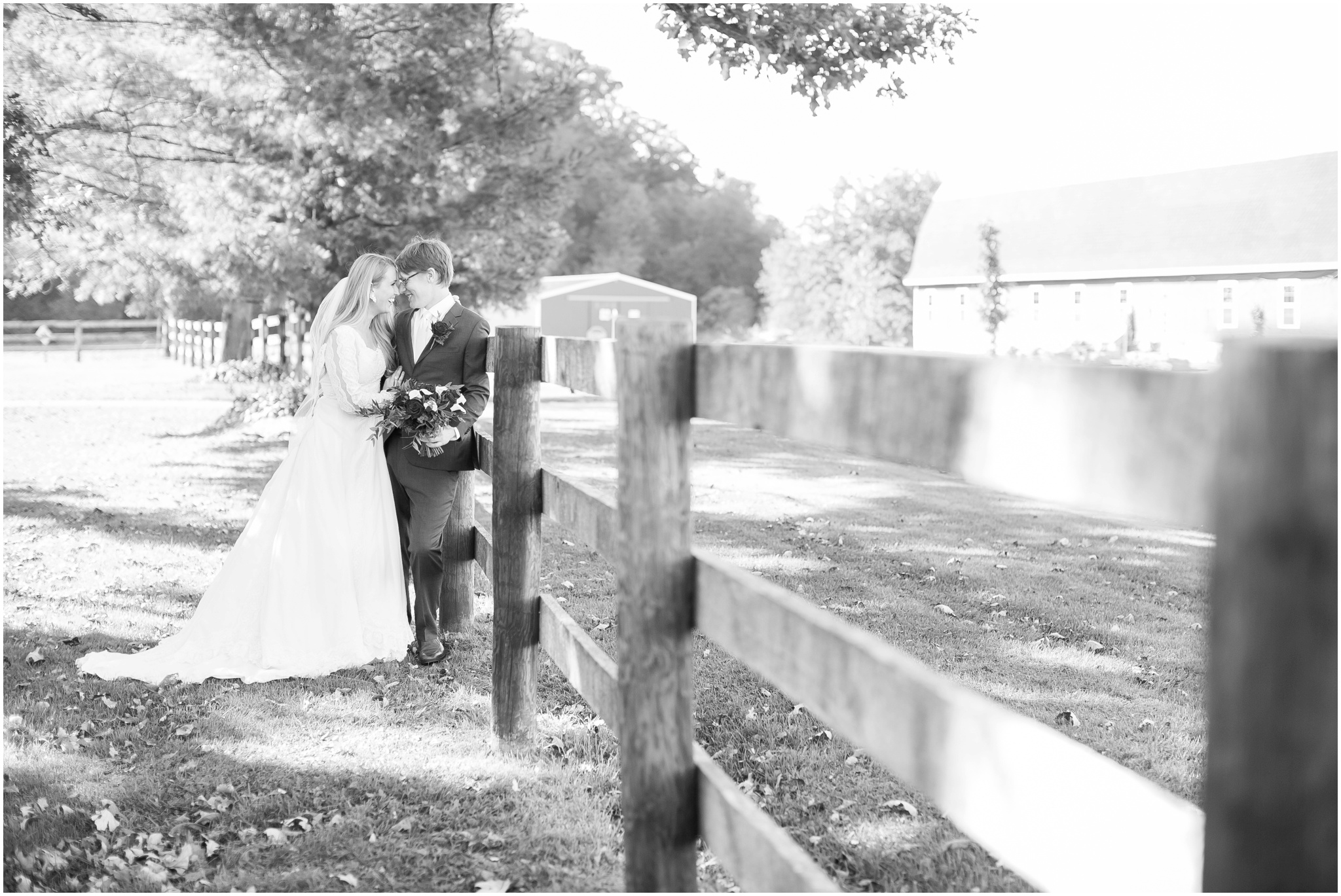 Sugarland_Barn_Arena_Wisconsin_Wedding_Madison_Wedding_Photographers_1748.jpg