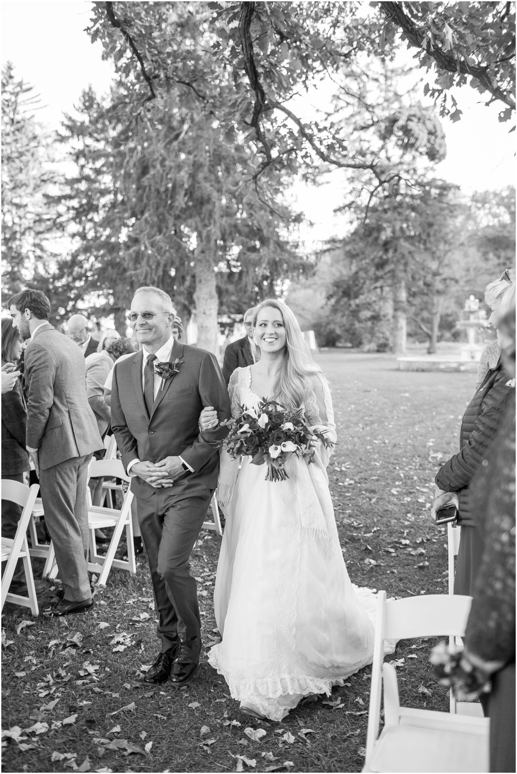 Sugarland_Barn_Arena_Wisconsin_Wedding_Madison_Wedding_Photographers_1781.jpg