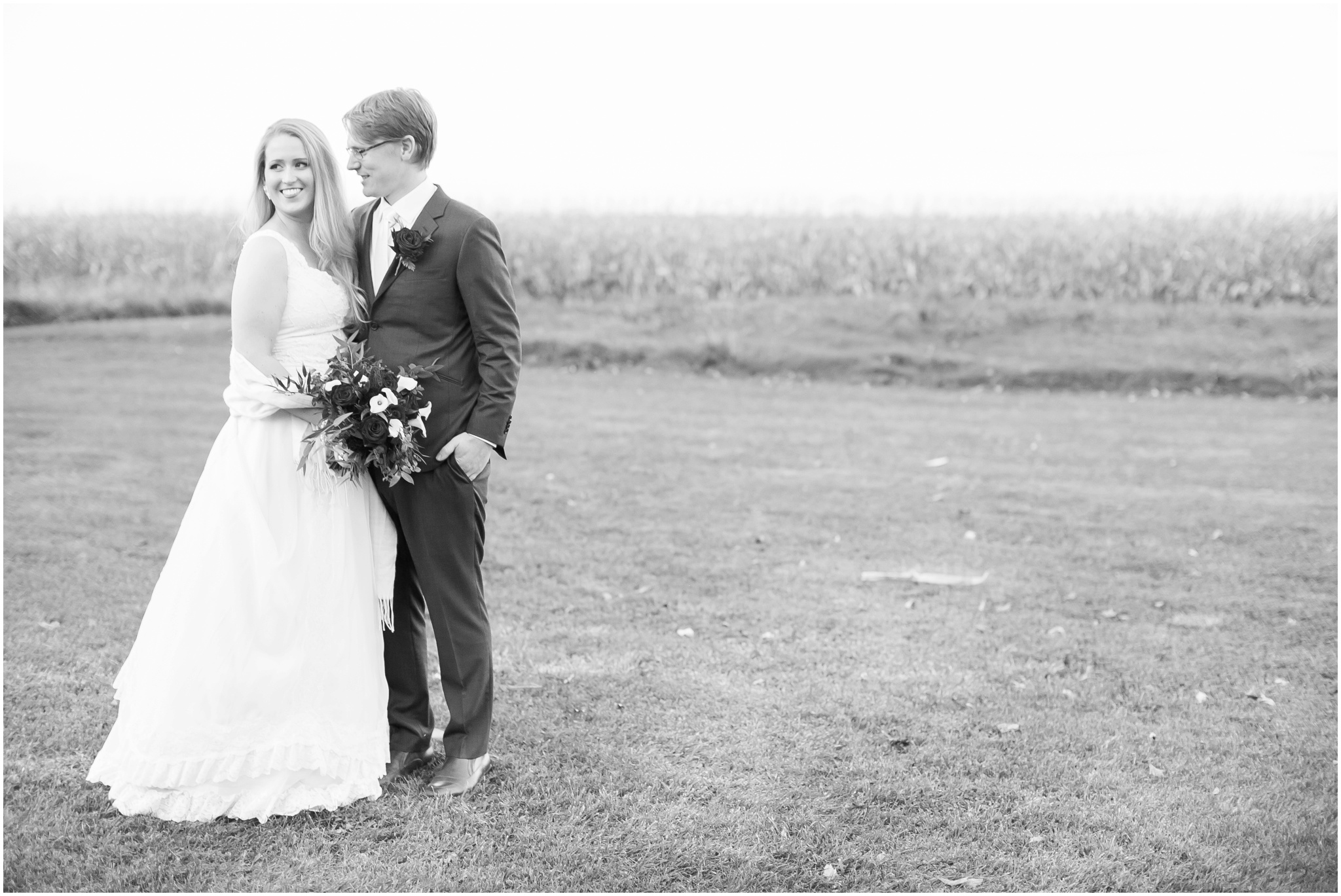 Sugarland_Barn_Arena_Wisconsin_Wedding_Madison_Wedding_Photographers_1802.jpg