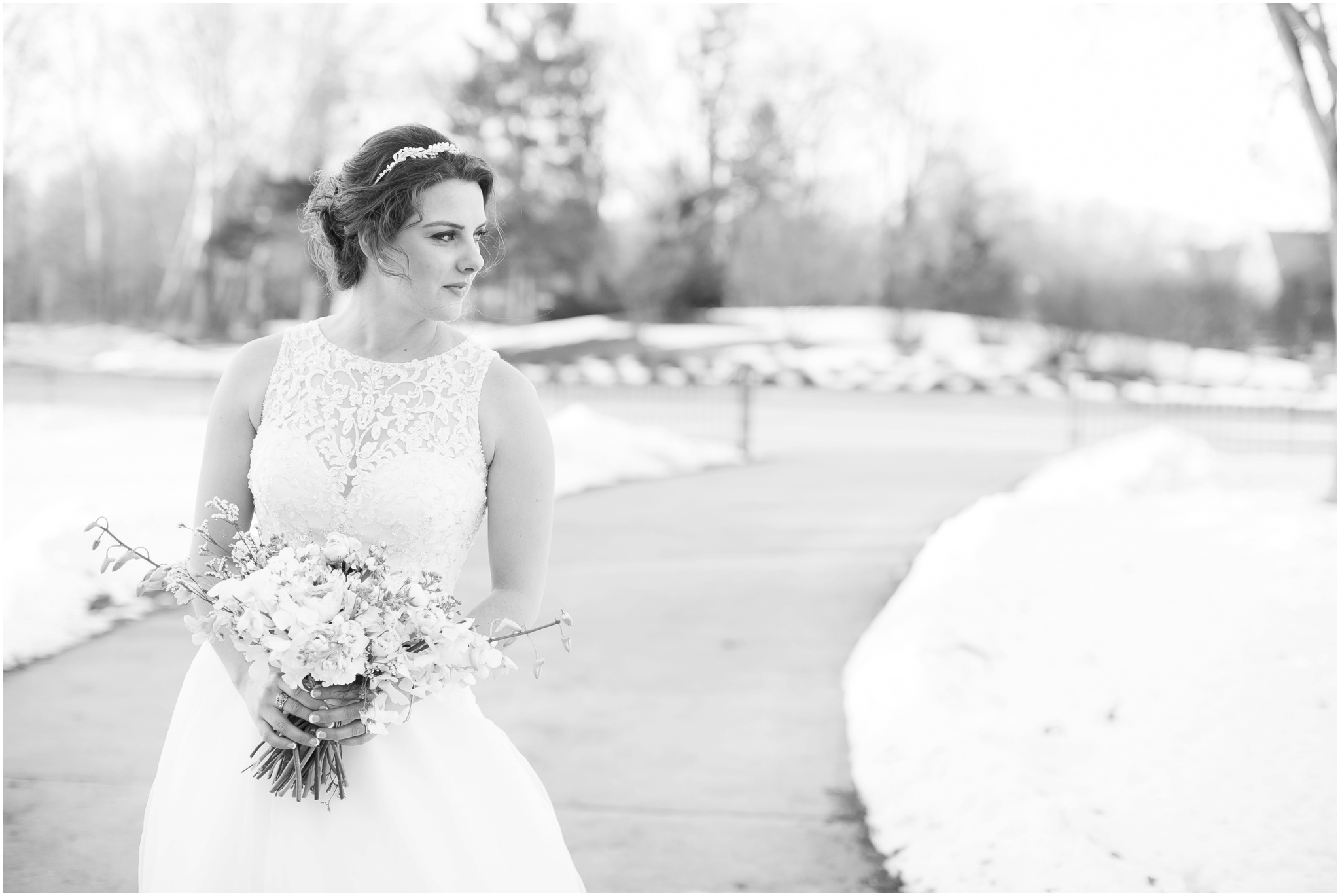 Madison_Wisconsin_Wedding_Photographers_Winter_Wedding_Oshkosh_Wisconsin_2390.jpg