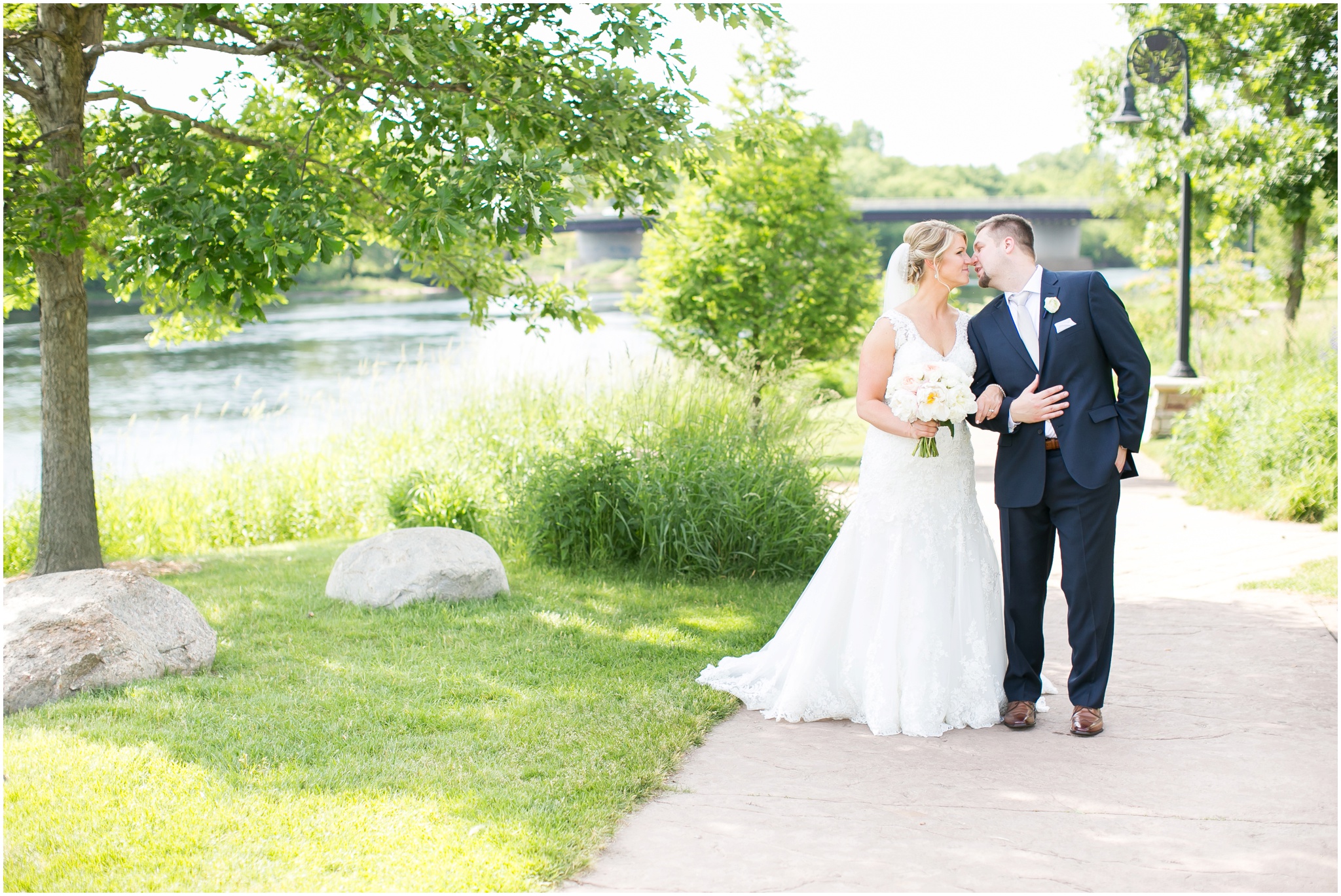 Eau_Claire_Wisconsin_The_Florian_Garden_Wedding_3246.jpg