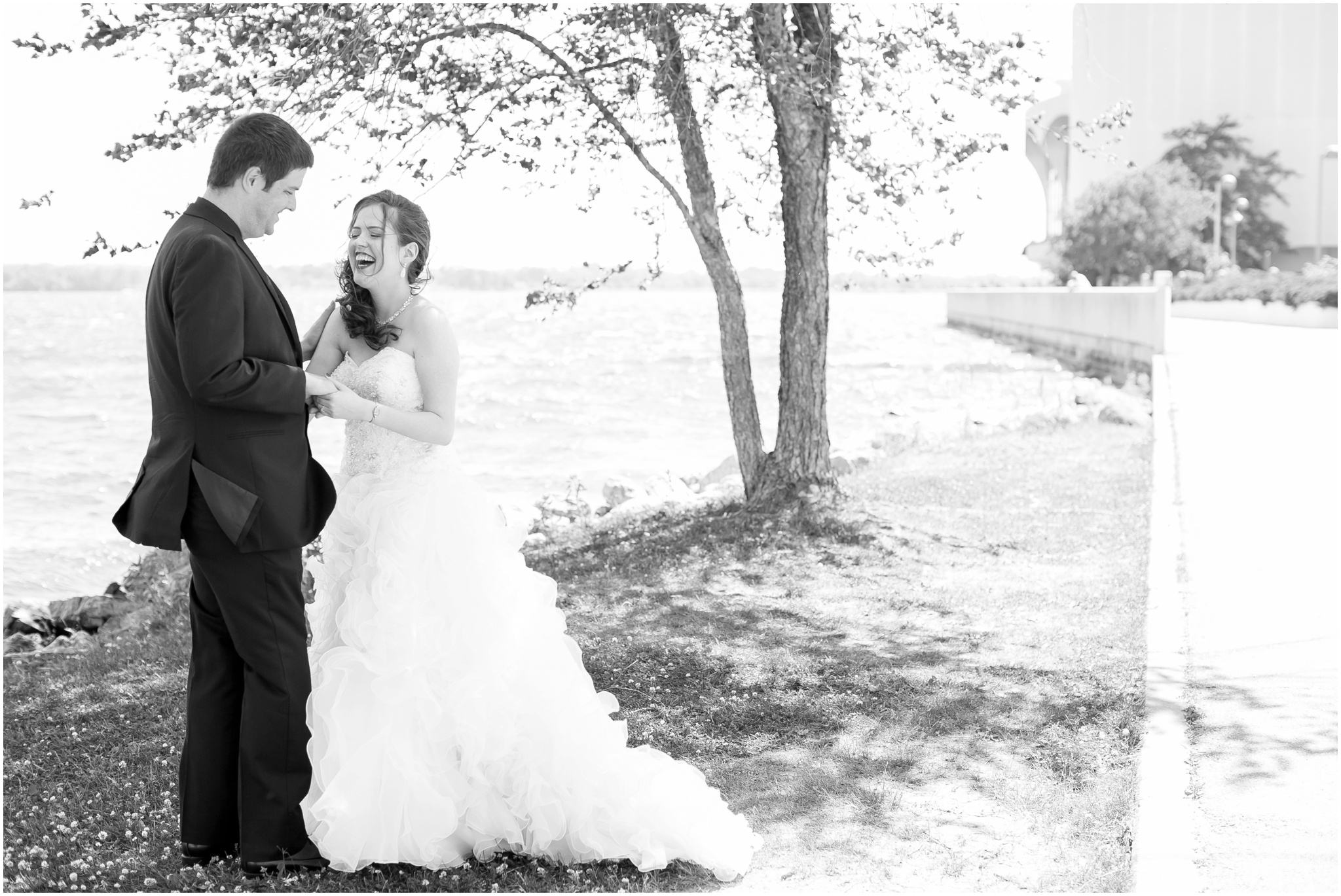 Madison_Wisconsin_Wedding_Photographers_Monona_Terrace_Wedding_3297.jpg