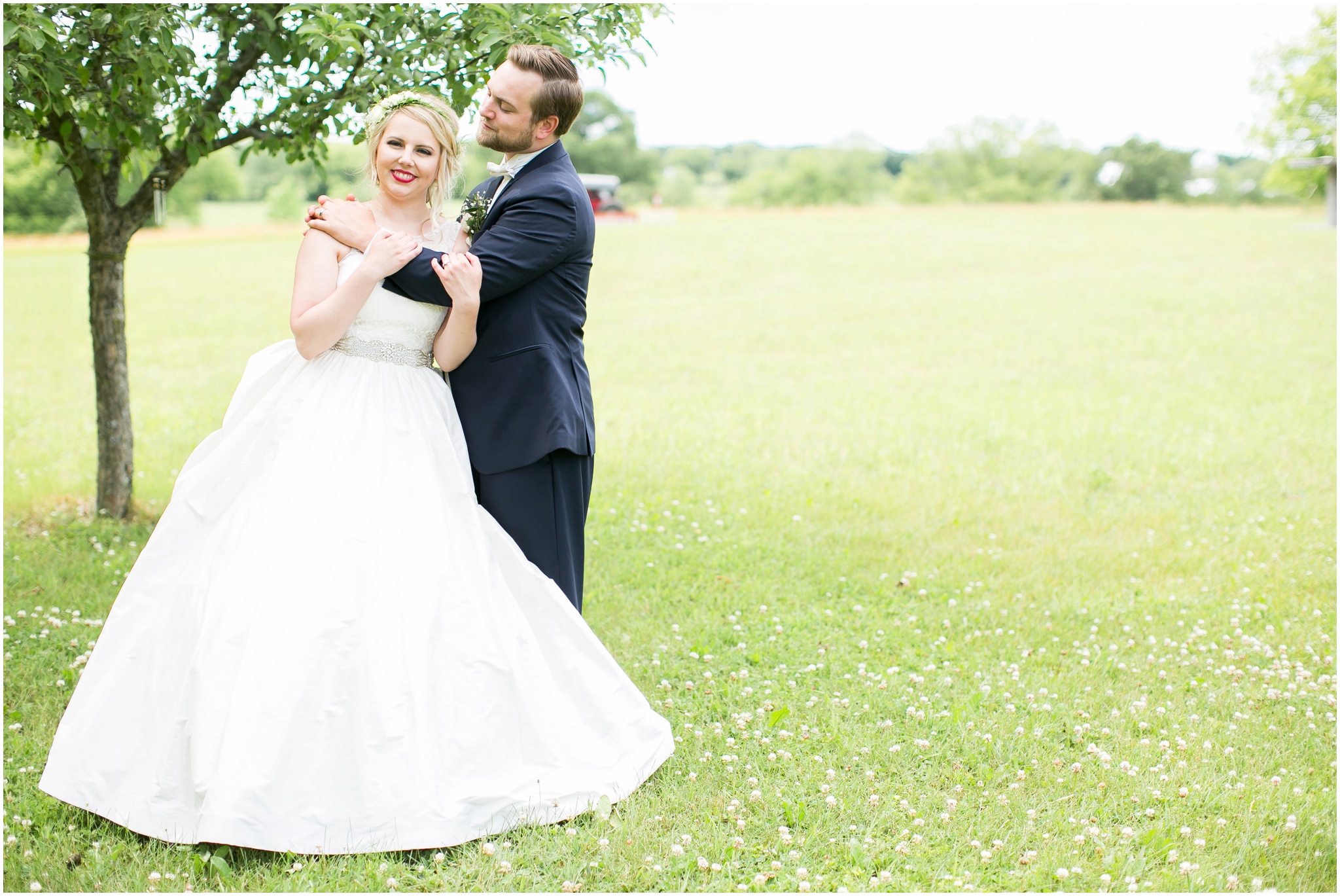 Steven_Point_Wisconsin_Wedding_Photographer_Outdoor_Summer_Wedding_3374.jpg