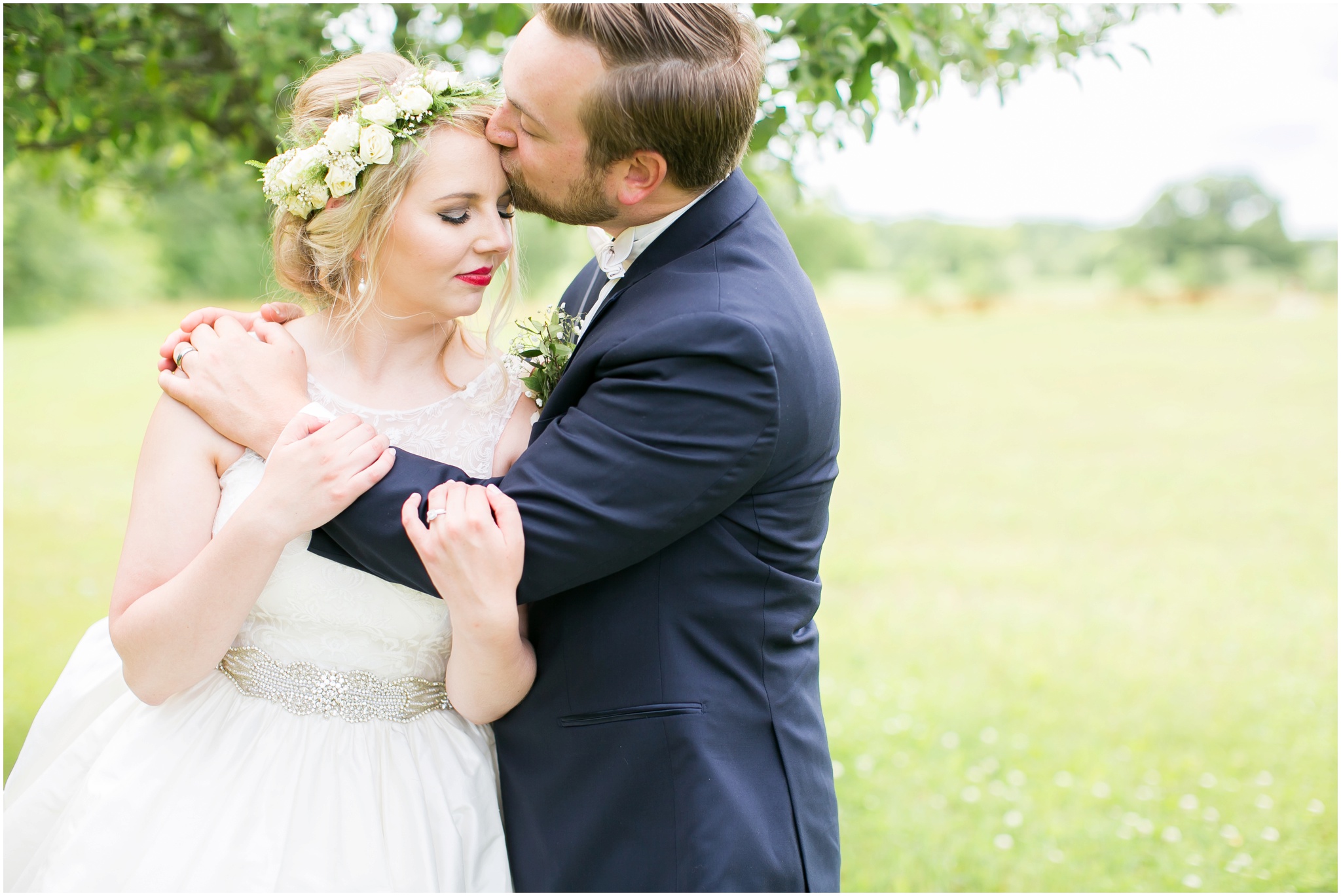 Steven_Point_Wisconsin_Wedding_Photographer_Outdoor_Summer_Wedding_3377.jpg