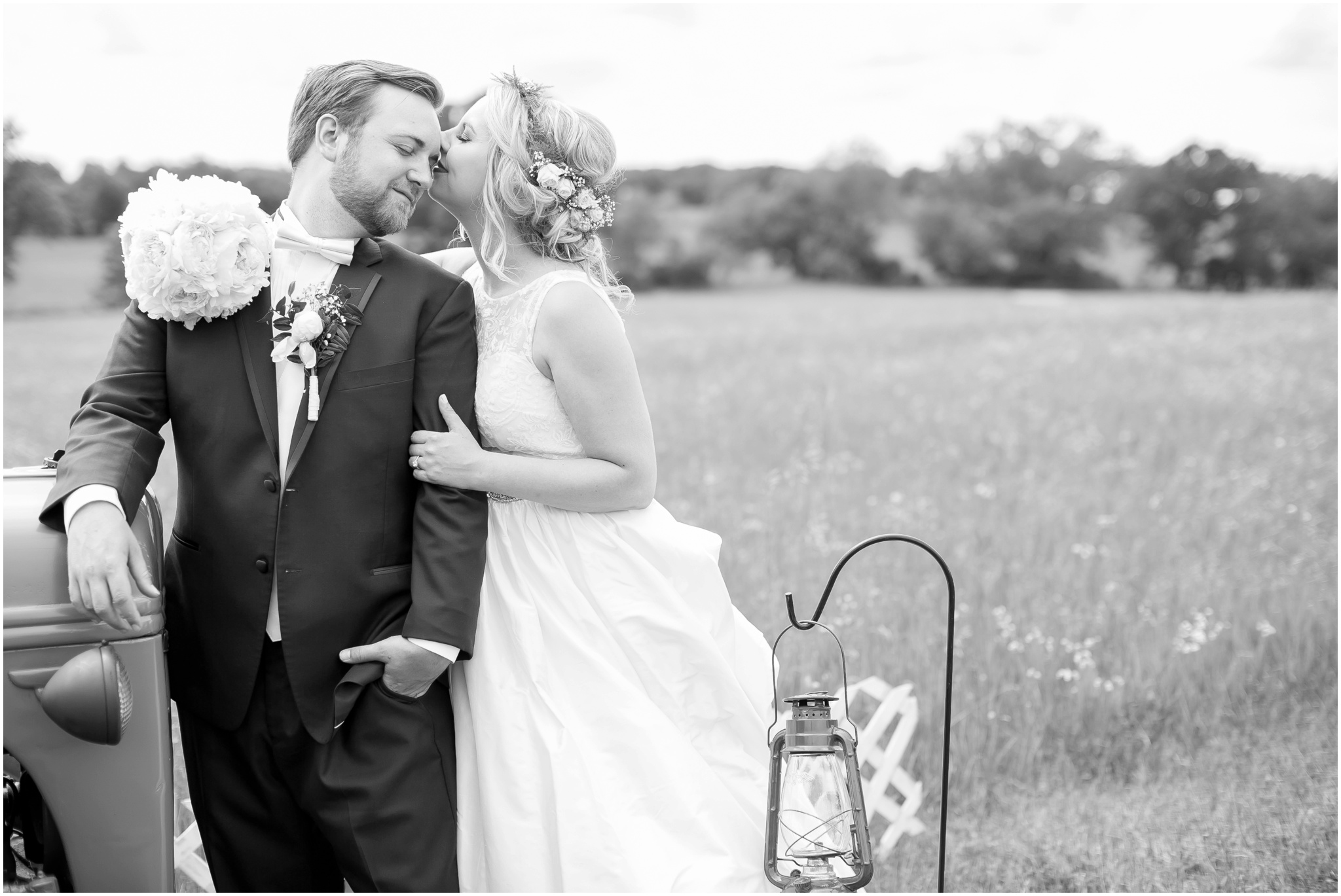 Steven_Point_Wisconsin_Wedding_Photographer_Outdoor_Summer_Wedding_3381.jpg