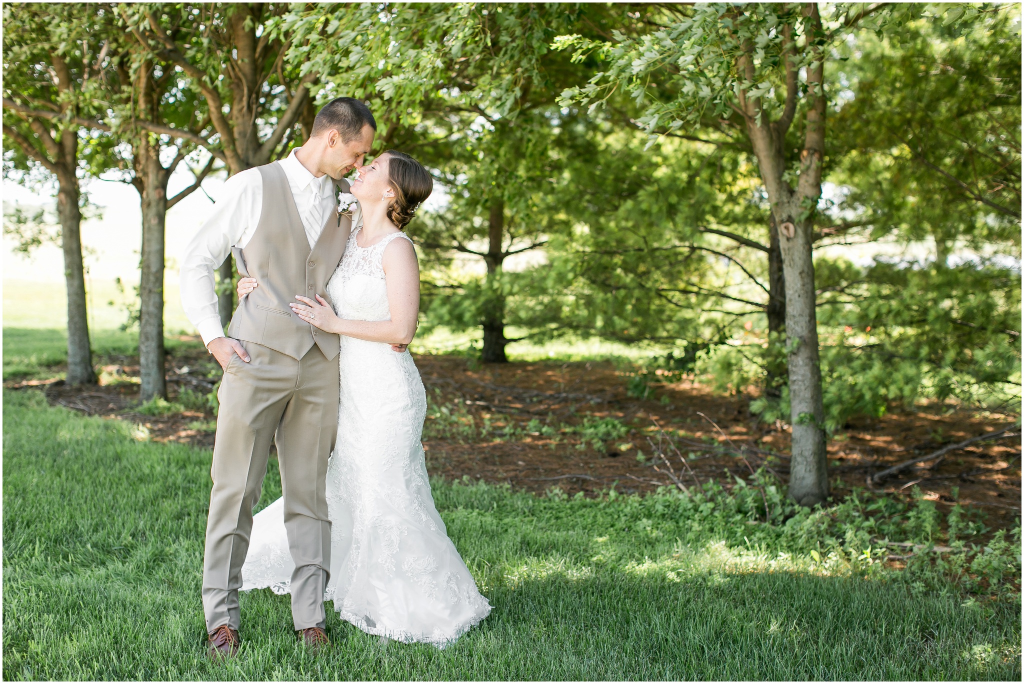 The_BARn_Summer_Wedding_Plateville_Wisconsin_Wedding_Photographers_3421.jpg