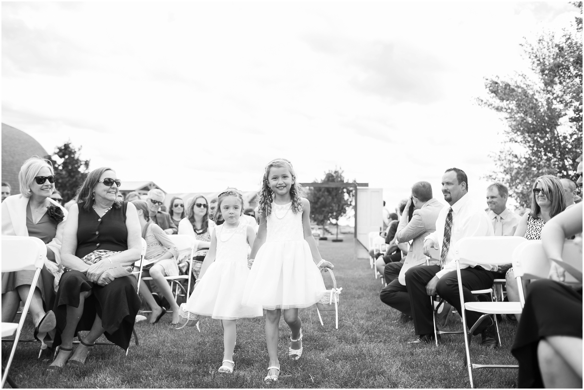 The_BARn_Summer_Wedding_Plateville_Wisconsin_Wedding_Photographers_3439.jpg