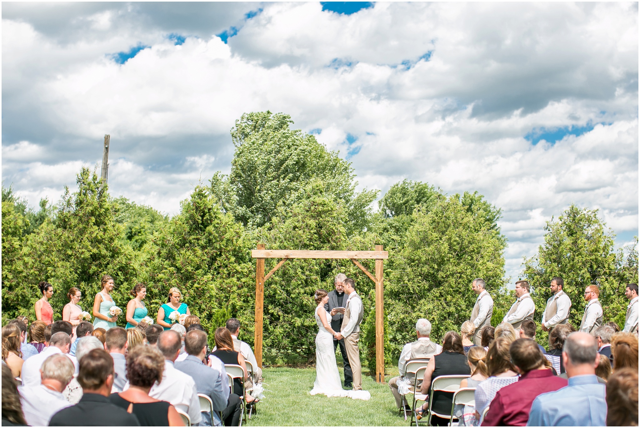 The_BARn_Summer_Wedding_Plateville_Wisconsin_Wedding_Photographers_3443.jpg