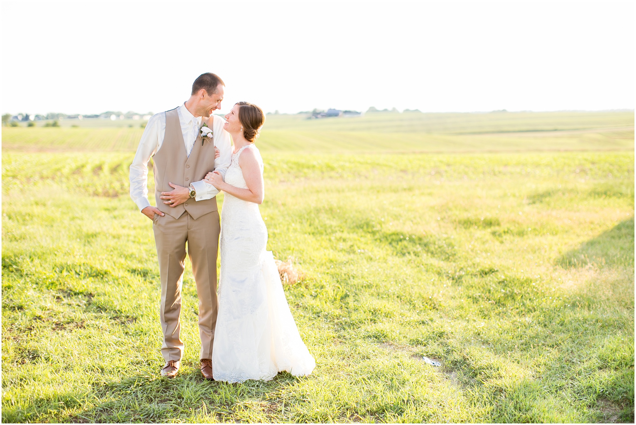 The_BARn_Summer_Wedding_Plateville_Wisconsin_Wedding_Photographers_3454.jpg