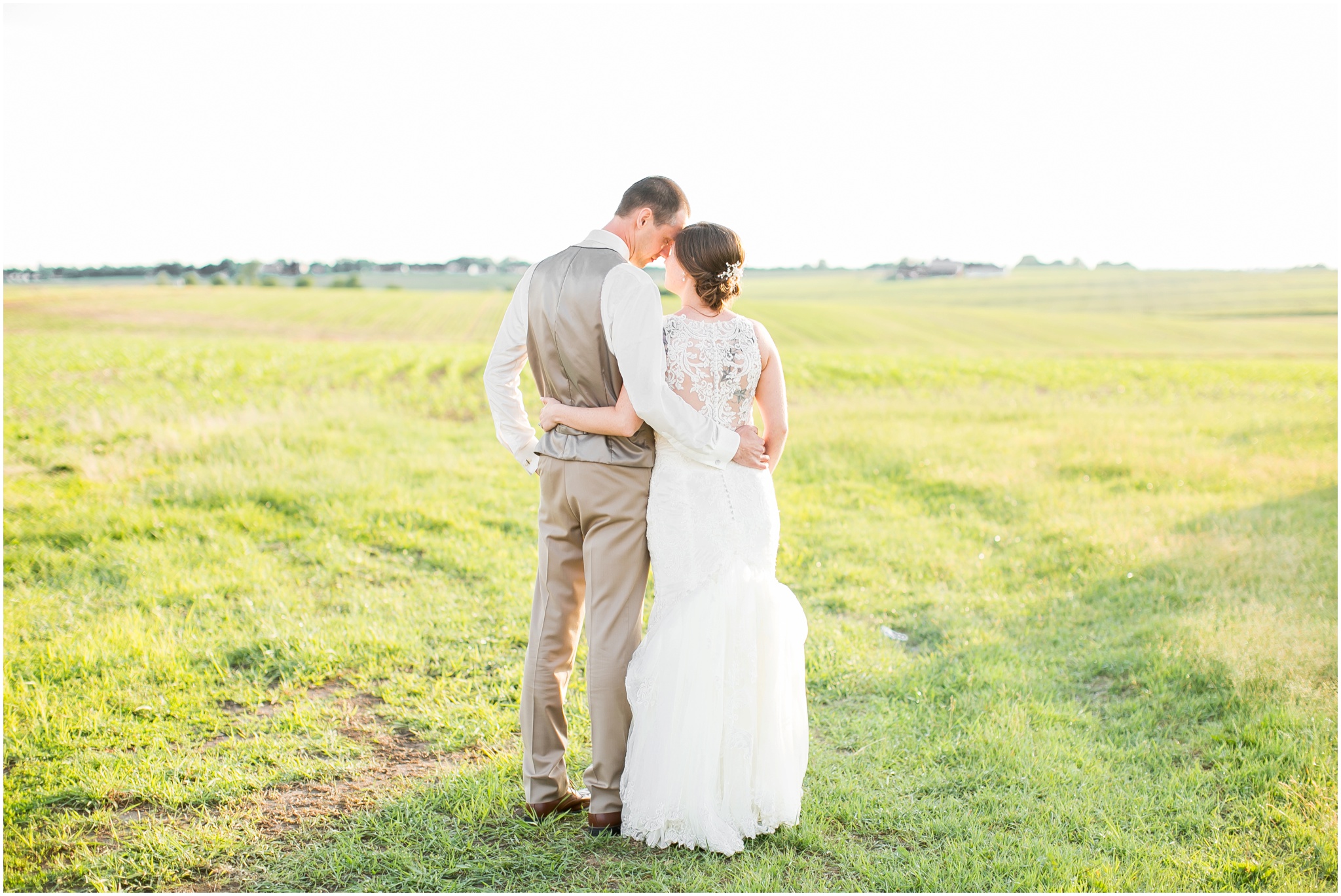 The_BARn_Summer_Wedding_Plateville_Wisconsin_Wedding_Photographers_3460.jpg