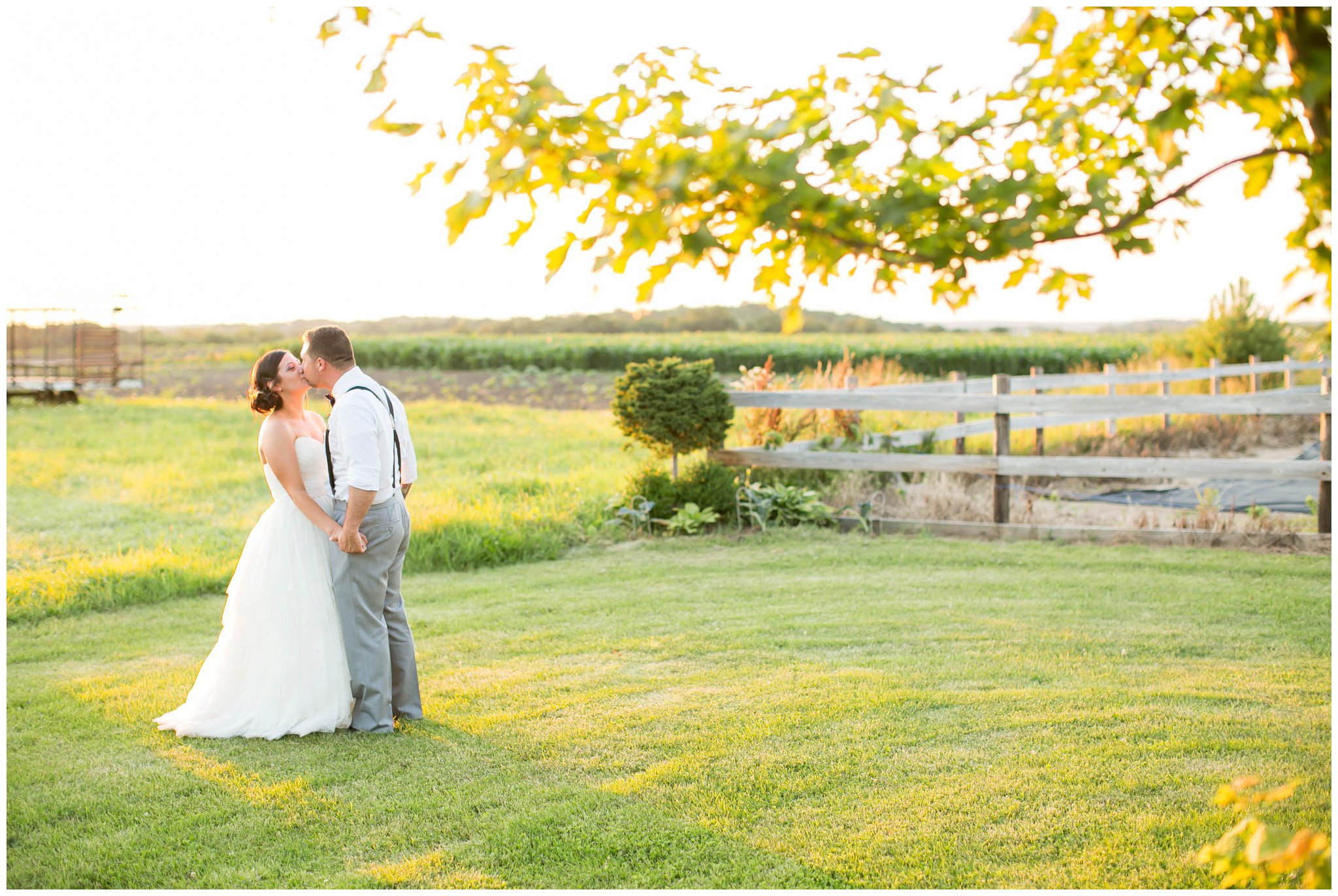 Schusters_Farm_Wedding_Deerfield_Wisconsin_0162.jpg