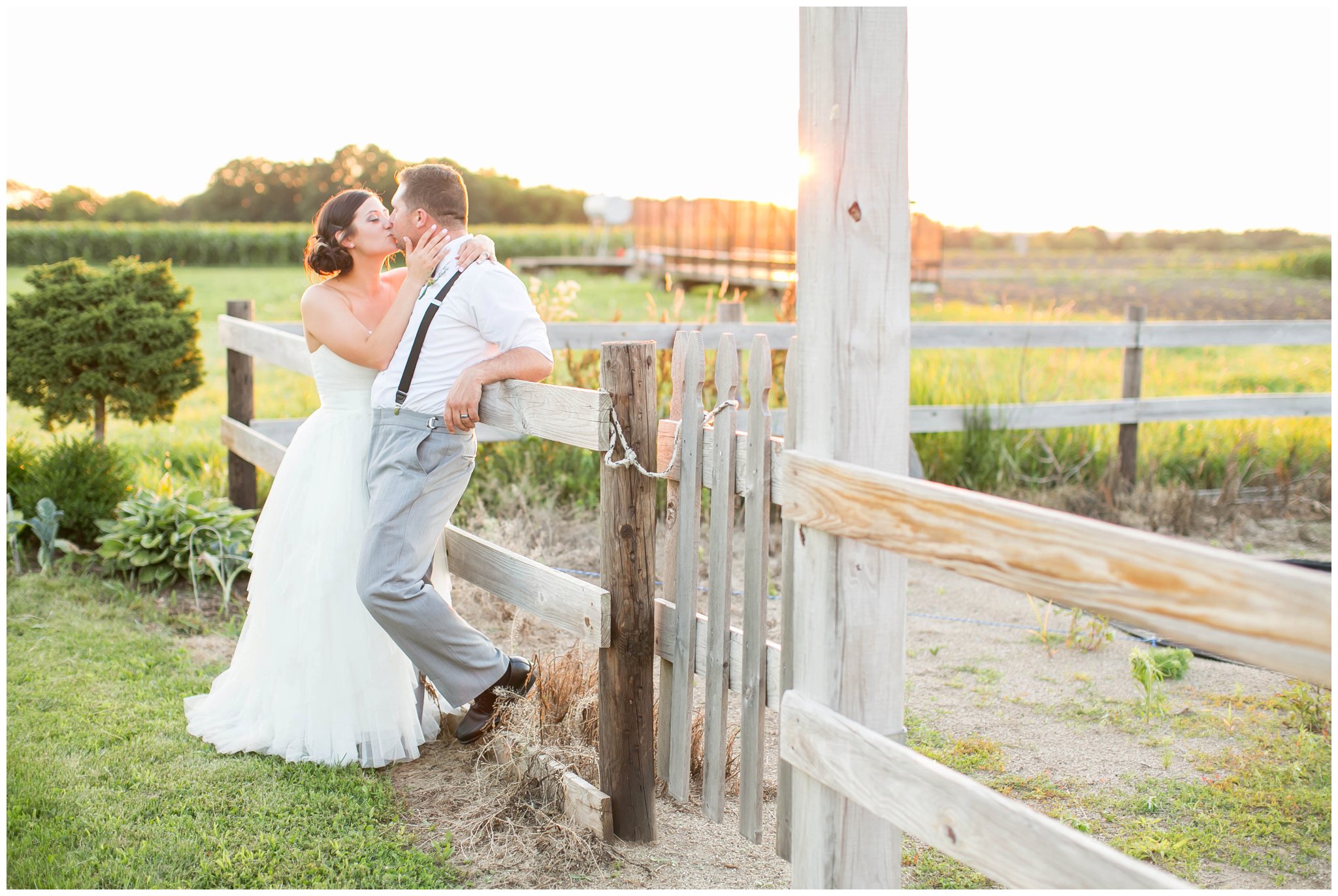 Schusters_Farm_Wedding_Deerfield_Wisconsin_0164.jpg