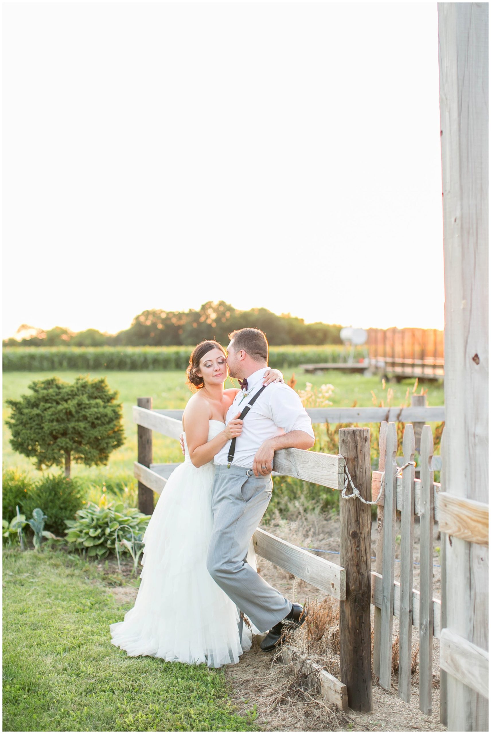 Schusters_Farm_Wedding_Deerfield_Wisconsin_0165.jpg