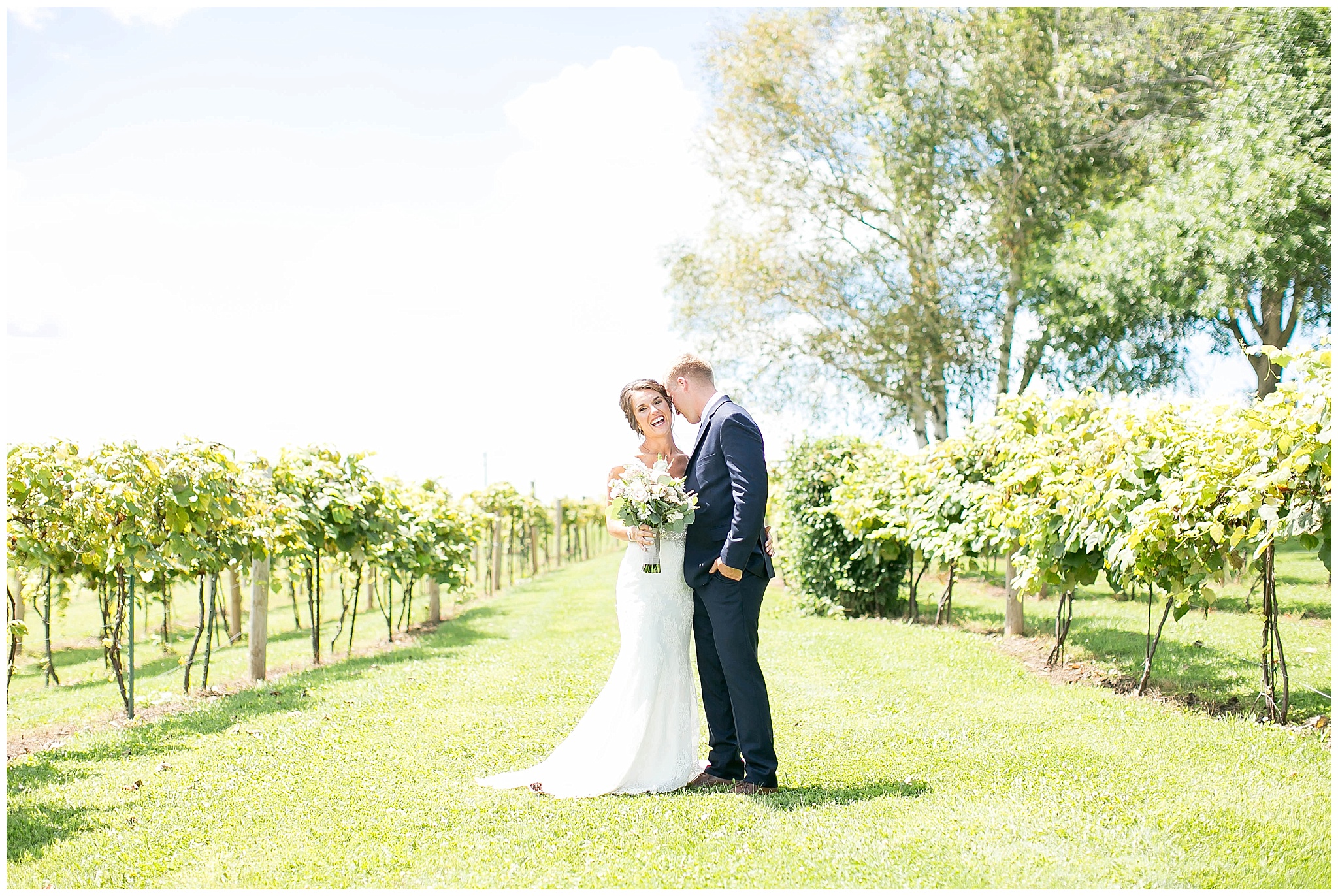 Over_The_Vines_Vineyard_Wedding_Edgerton_Wisconsin_0106.jpg