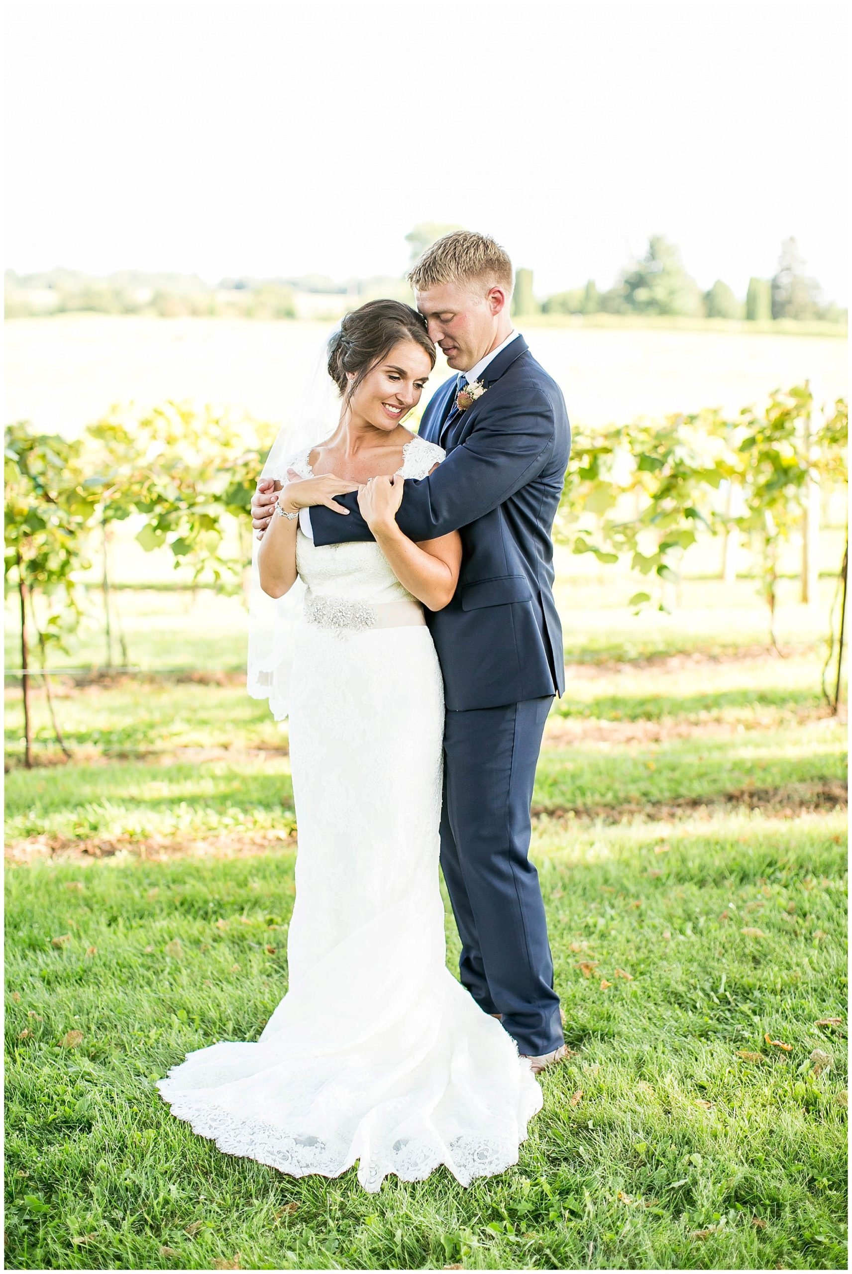 Over_The_Vines_Vineyard_Wedding_Edgerton_Wisconsin_0134.jpg