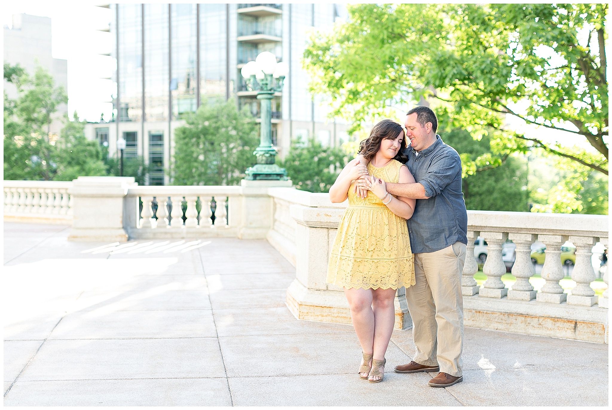 downtown_madison_engagement_session_madison_wisconsin_wedding_photographers_0056.jpg